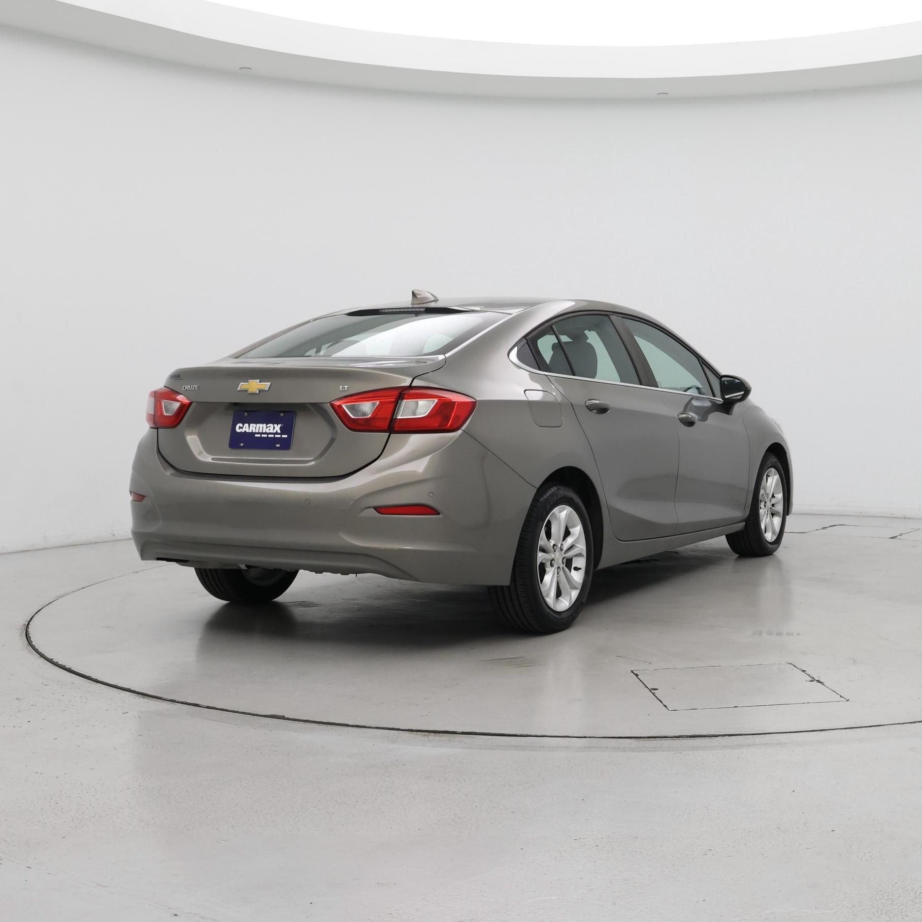 Thumbnail: 2019 Chevrolet Cruze - 8