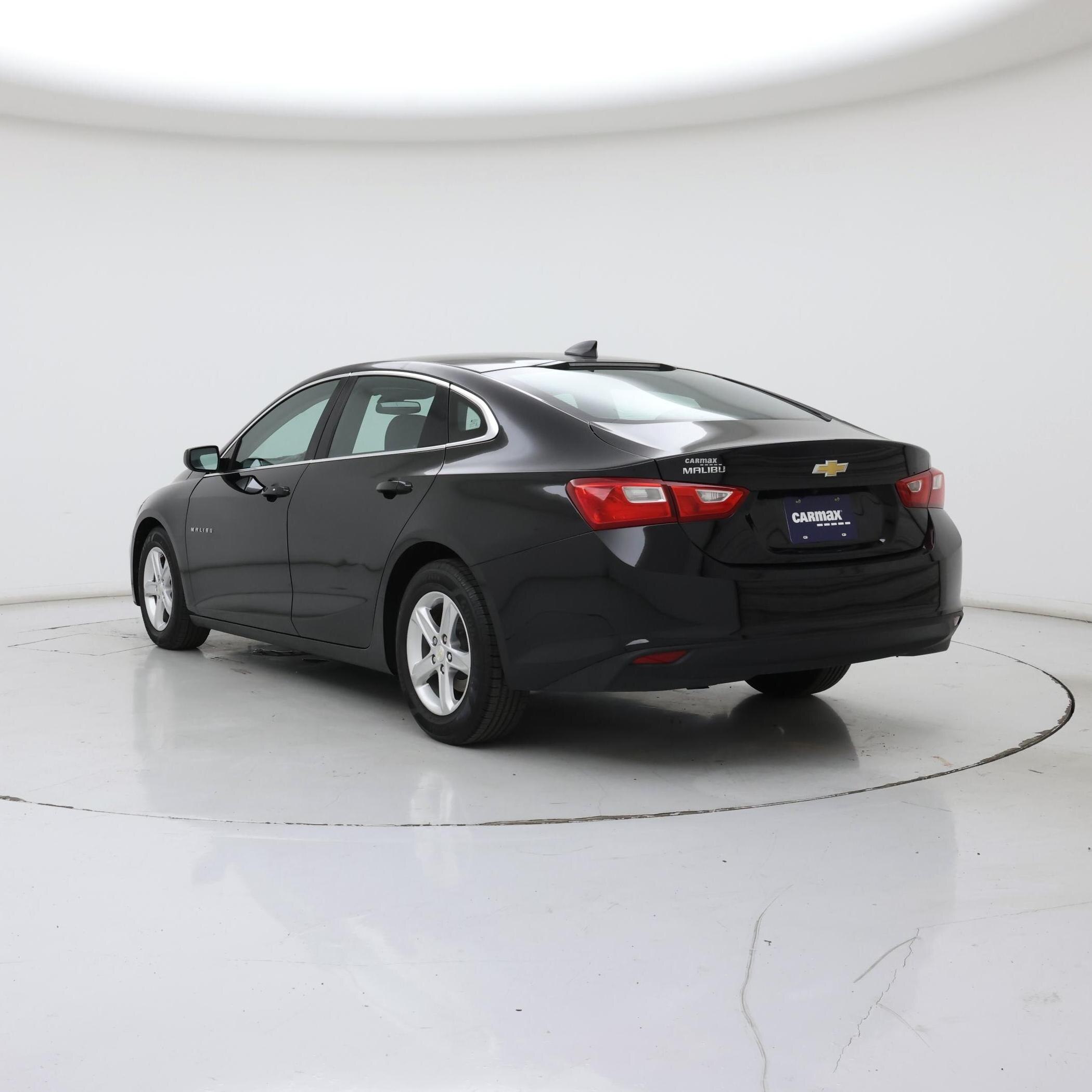 Thumbnail: 2022 Chevrolet Malibu - 2