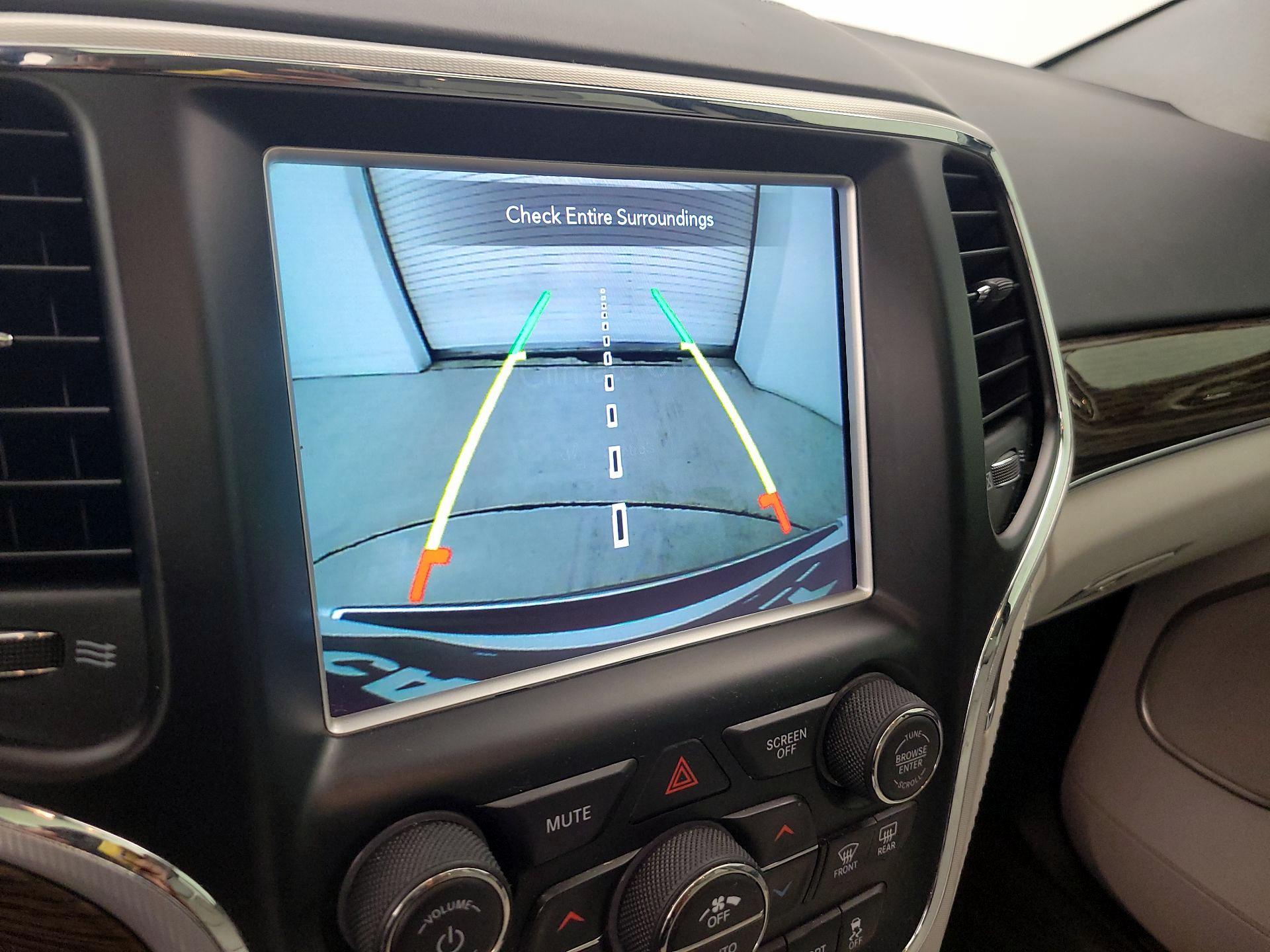 Thumbnail: 2018 Jeep Grand Cherokee - 14