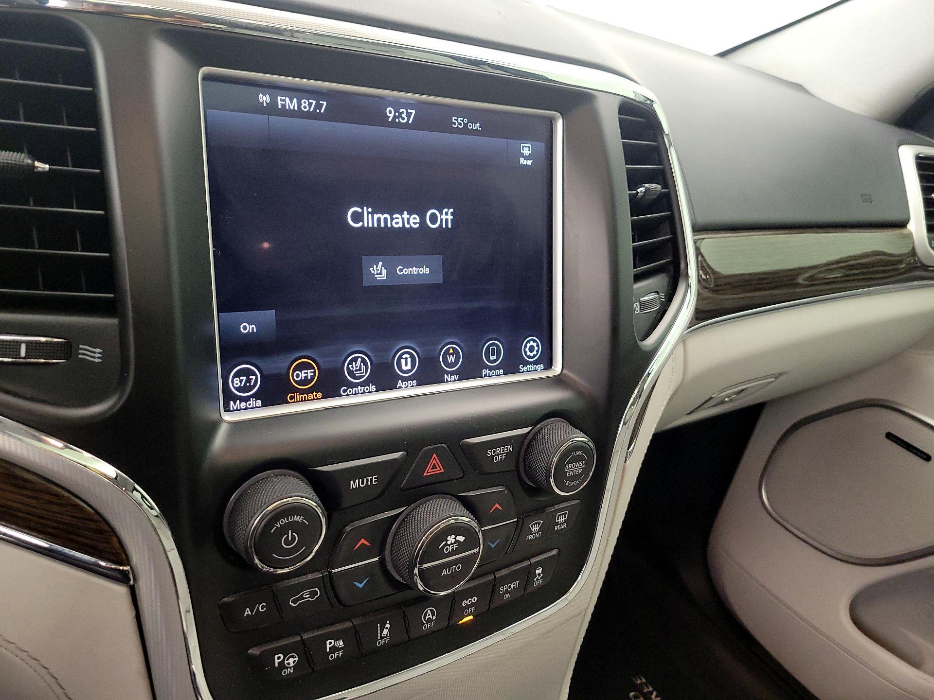 Thumbnail: 2018 Jeep Grand Cherokee - 15