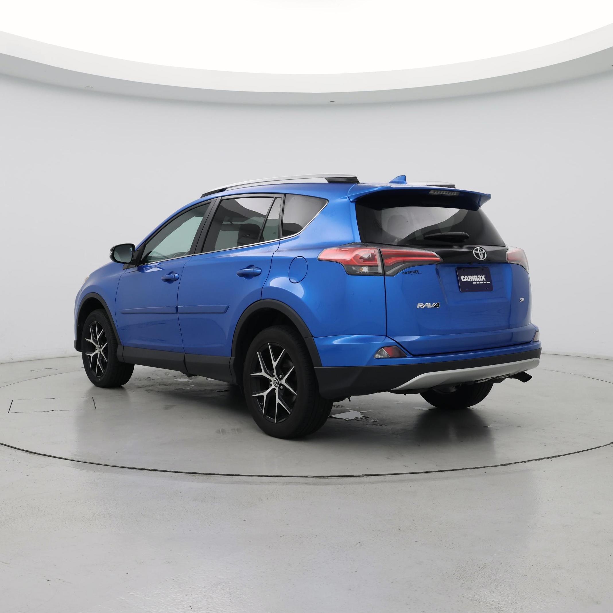 Thumbnail: 2016 Toyota RAV4 - 2