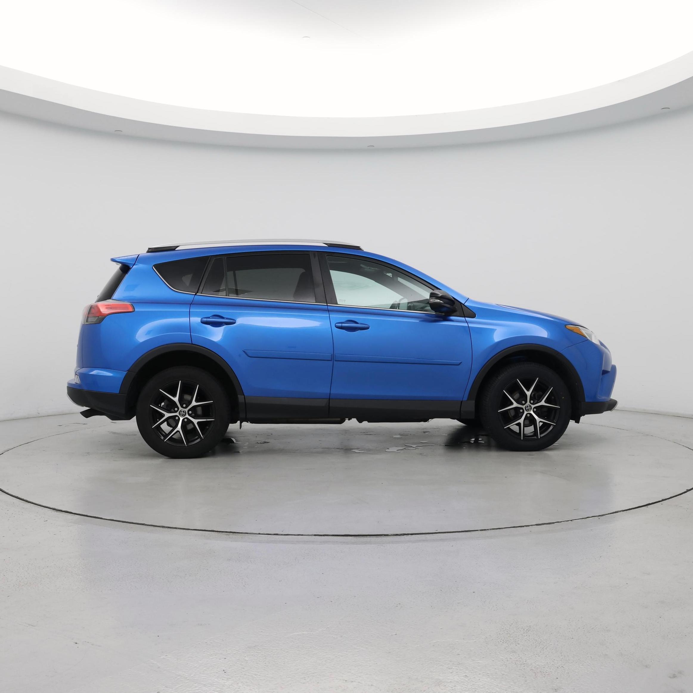 Thumbnail: 2016 Toyota RAV4 - 7