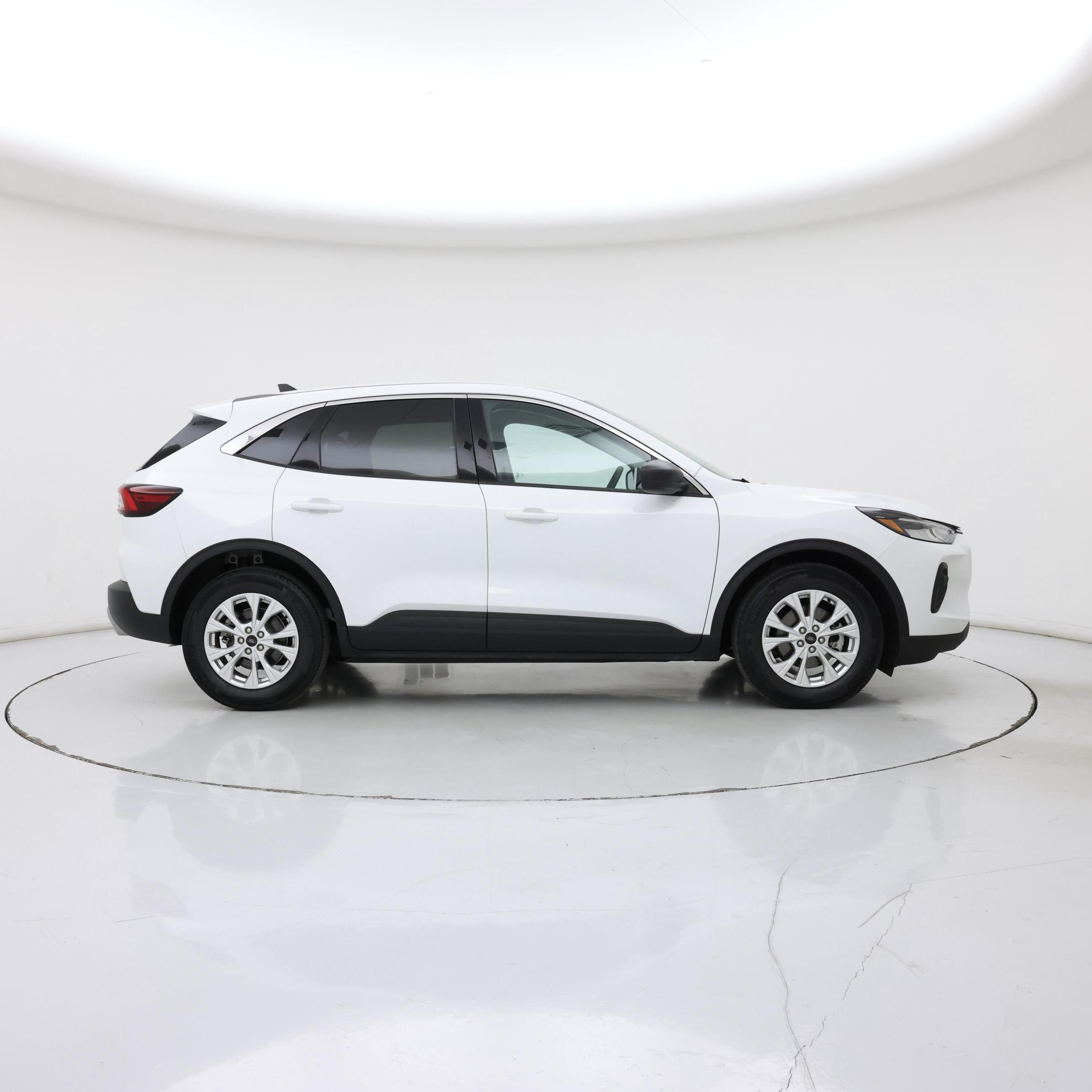 Thumbnail: 2023 Ford Escape - 7