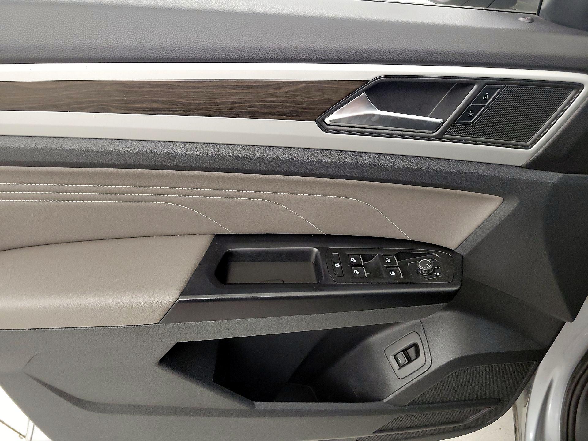 Thumbnail: 2021 Volkswagen Atlas - 12