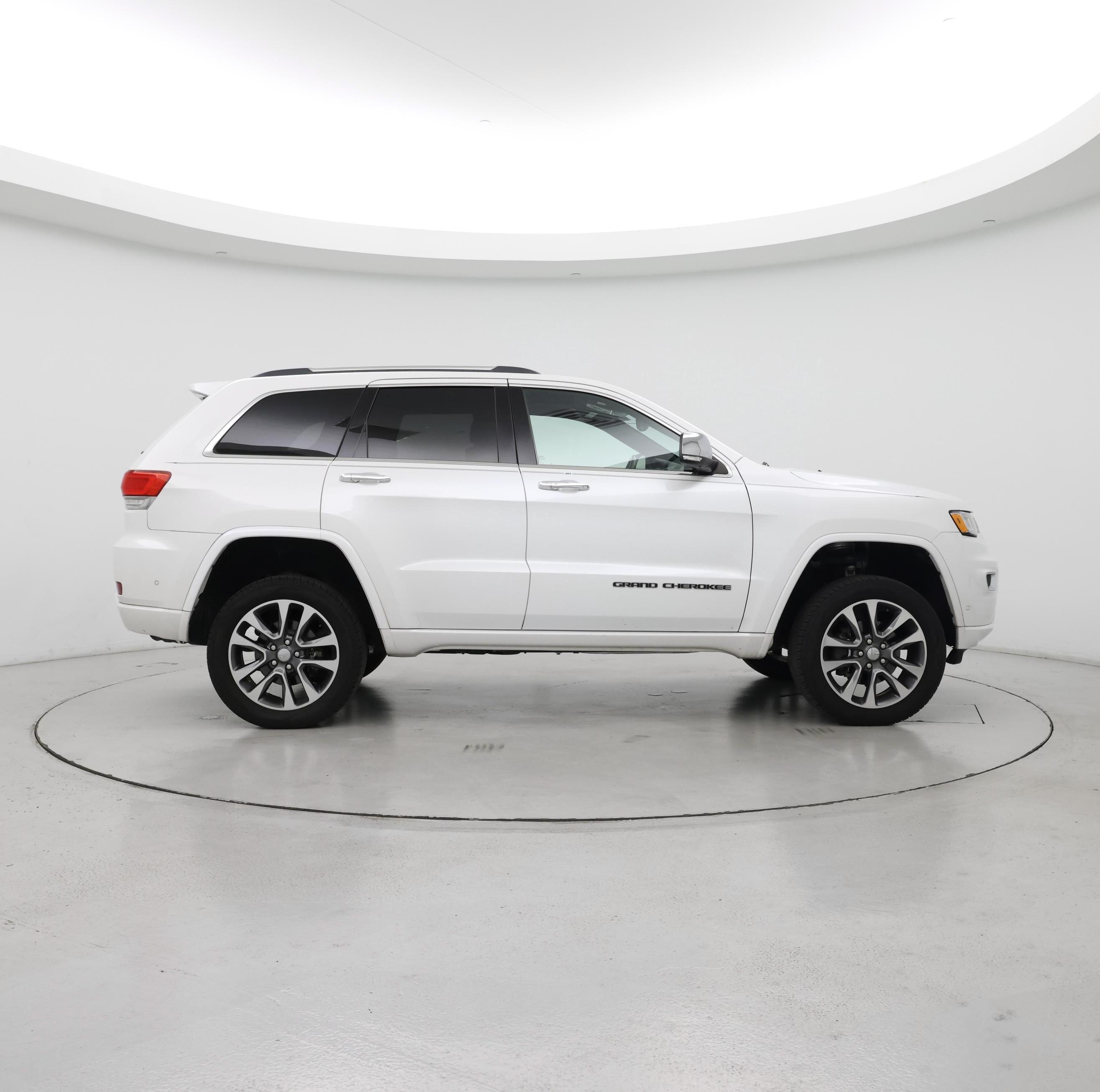 Thumbnail: 2017 Jeep Grand Cherokee - 7