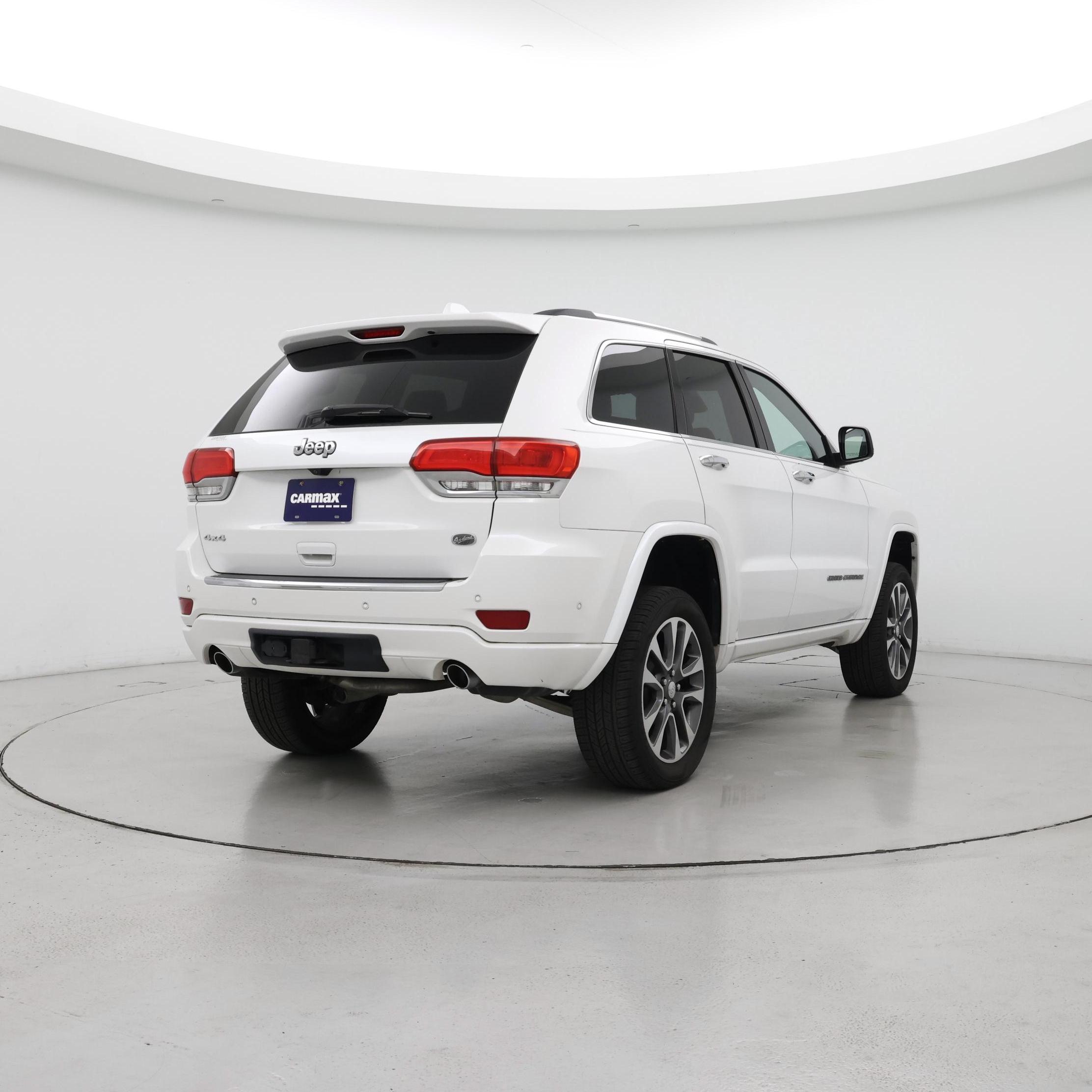 Thumbnail: 2017 Jeep Grand Cherokee - 8