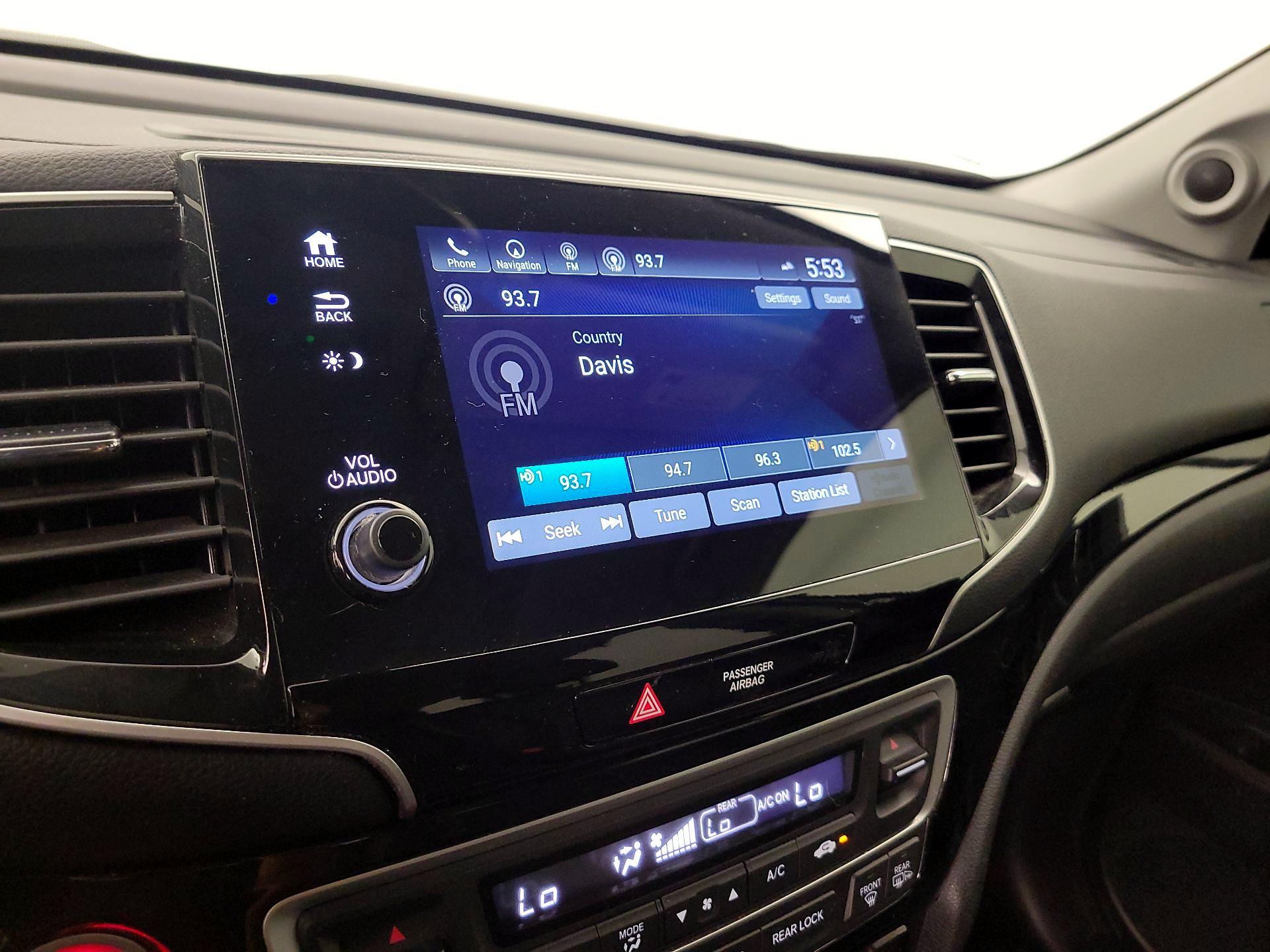 Thumbnail: 2019 Honda Pilot - 15