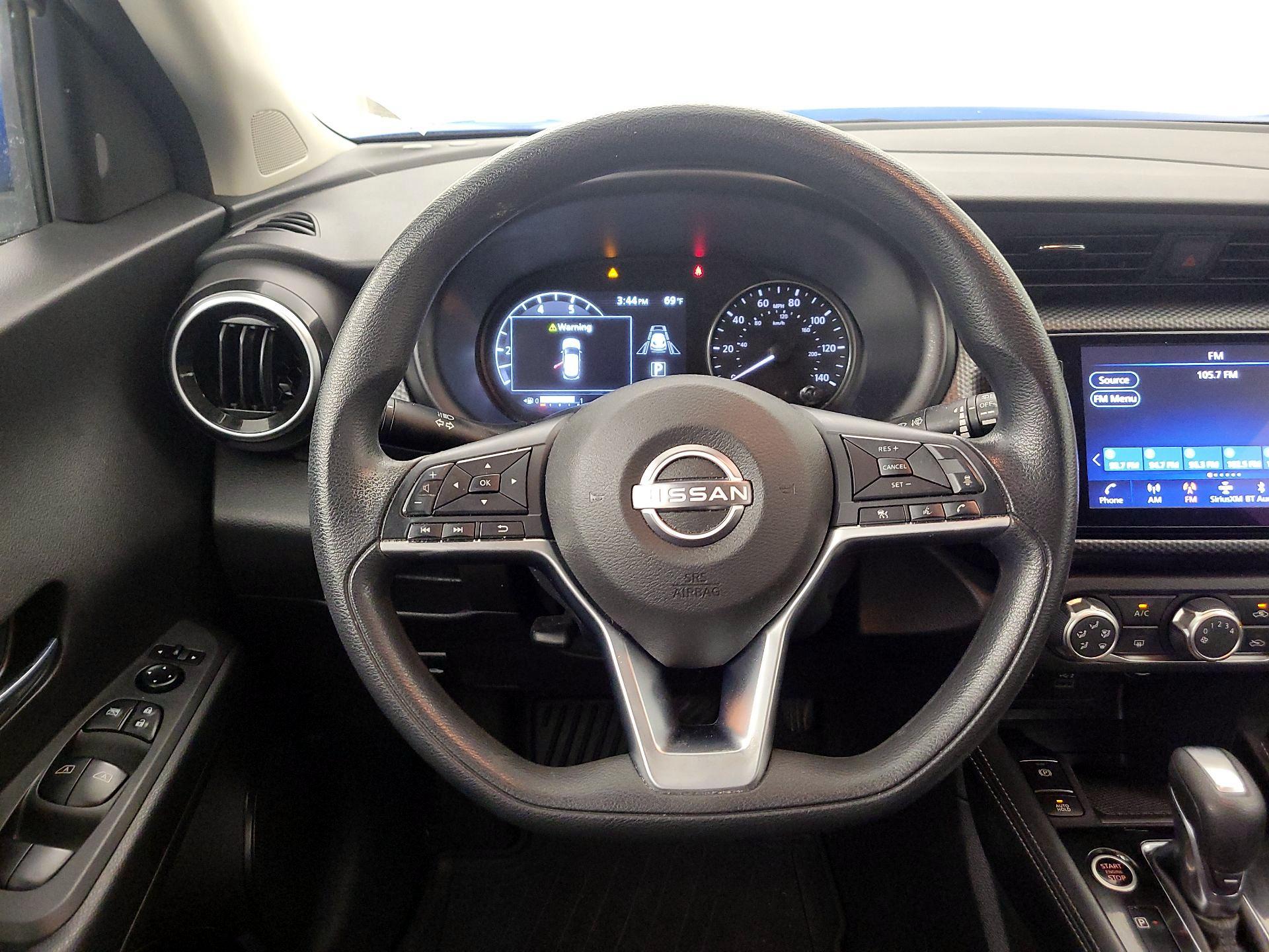 Thumbnail: 2023 Nissan Kicks - 10