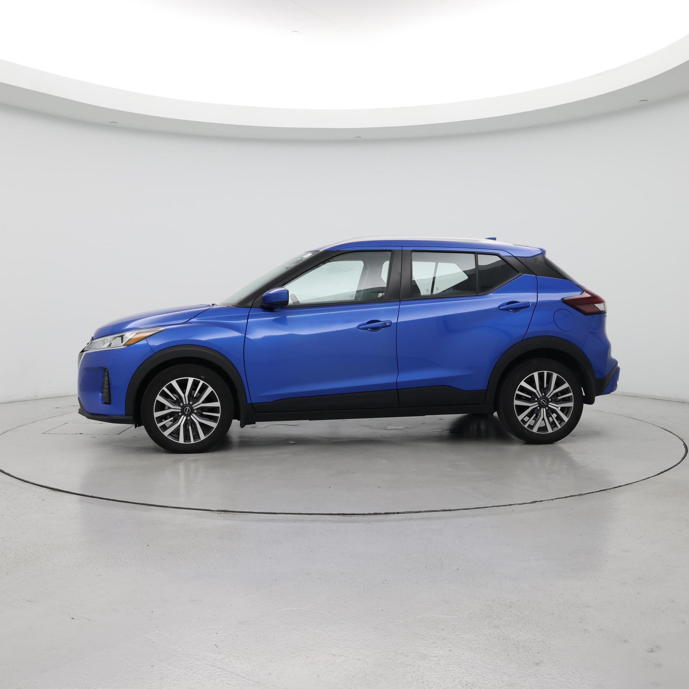 Thumbnail: 2023 Nissan Kicks - 3