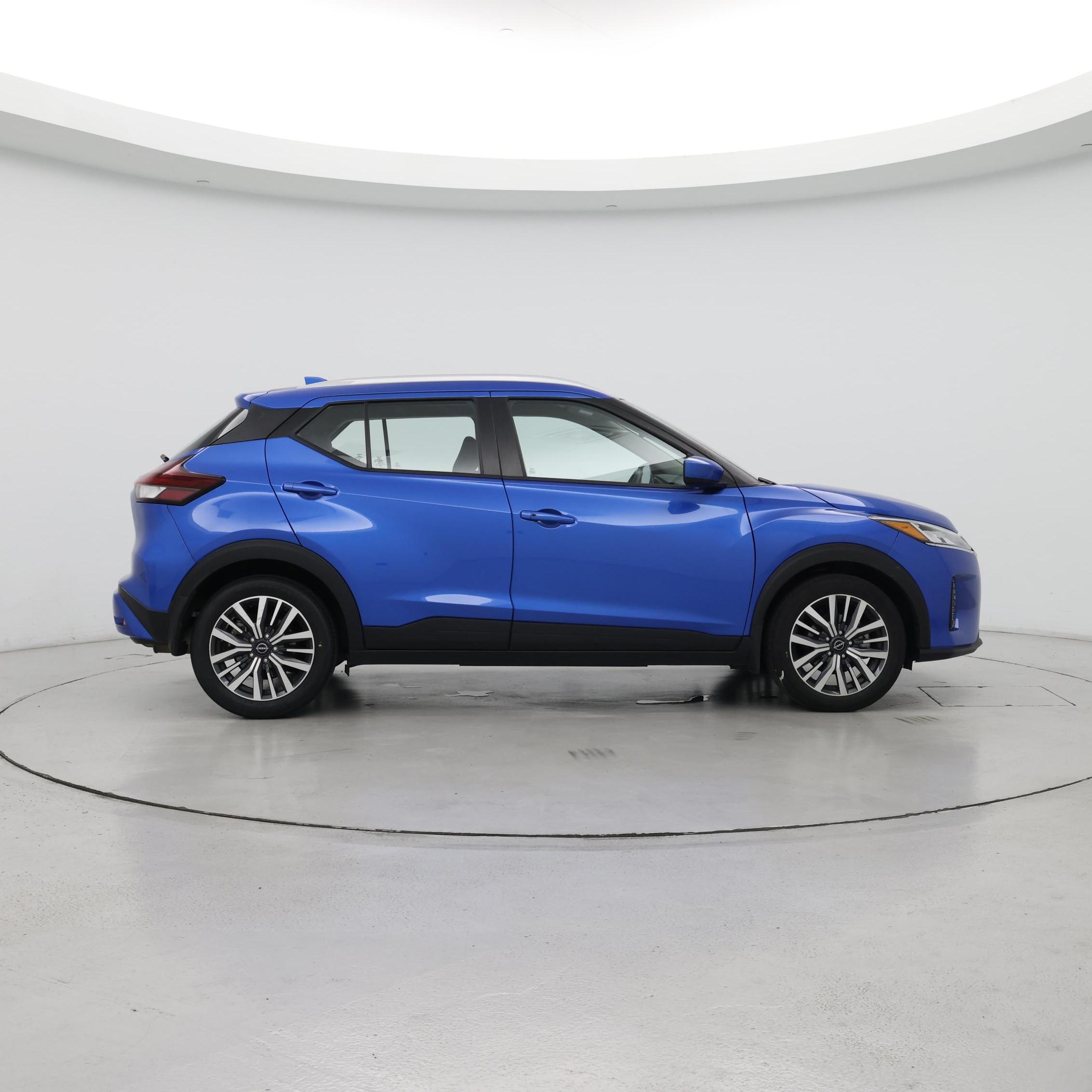 Thumbnail: 2023 Nissan Kicks - 7