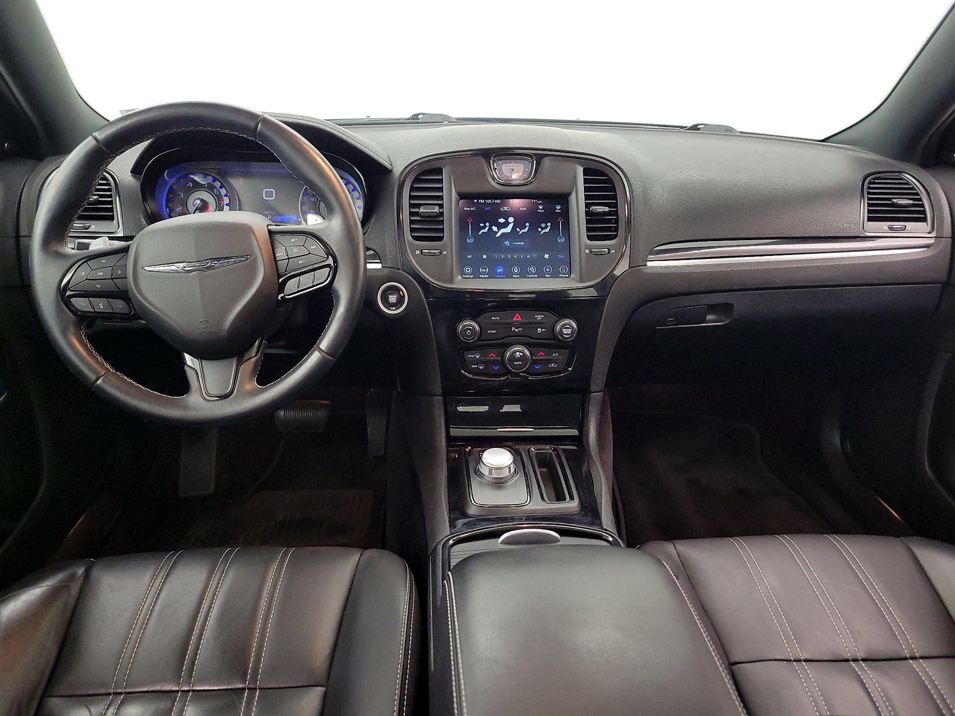 Thumbnail: 2018 Chrysler 300 - 9