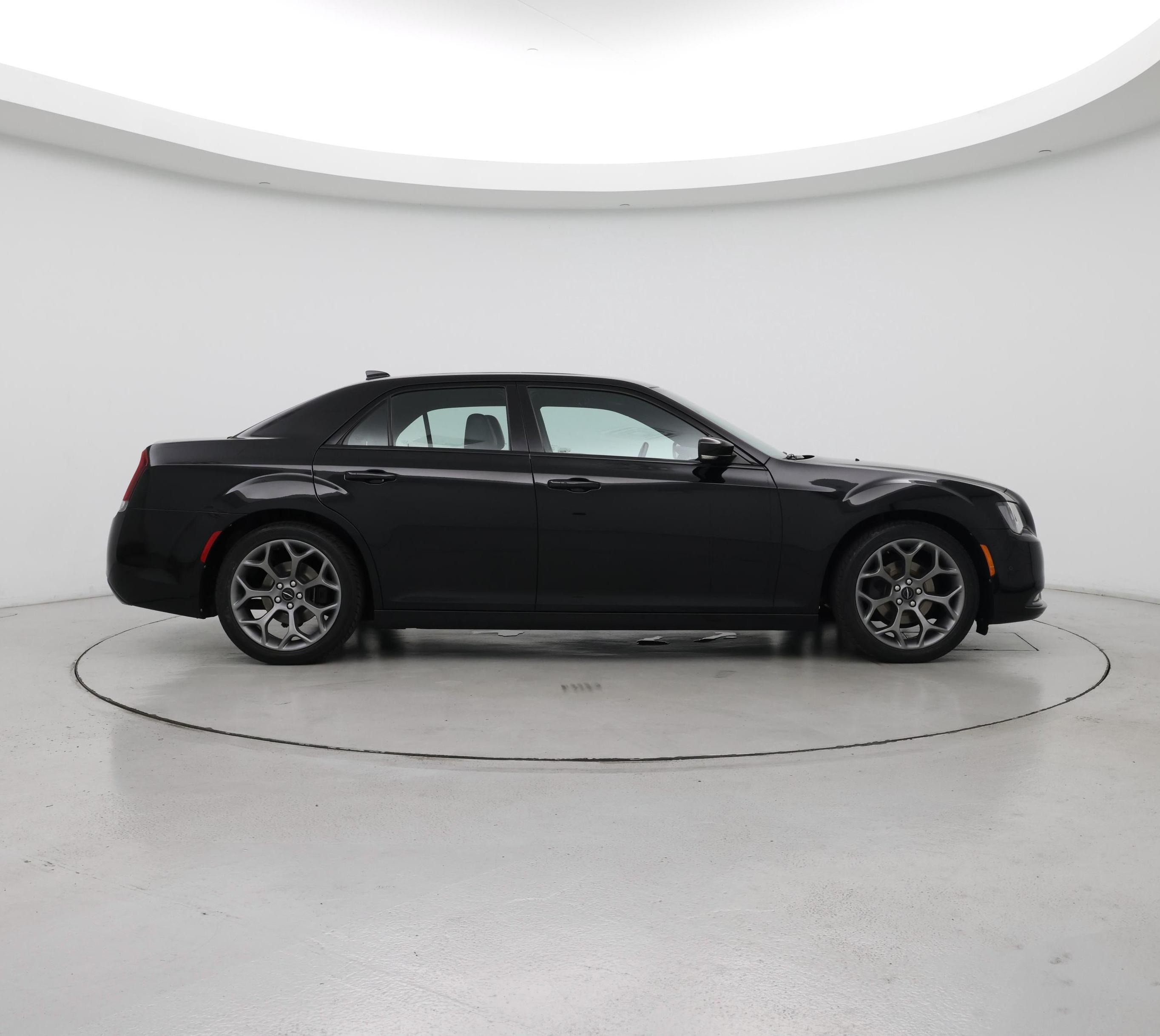 Thumbnail: 2018 Chrysler 300 - 7