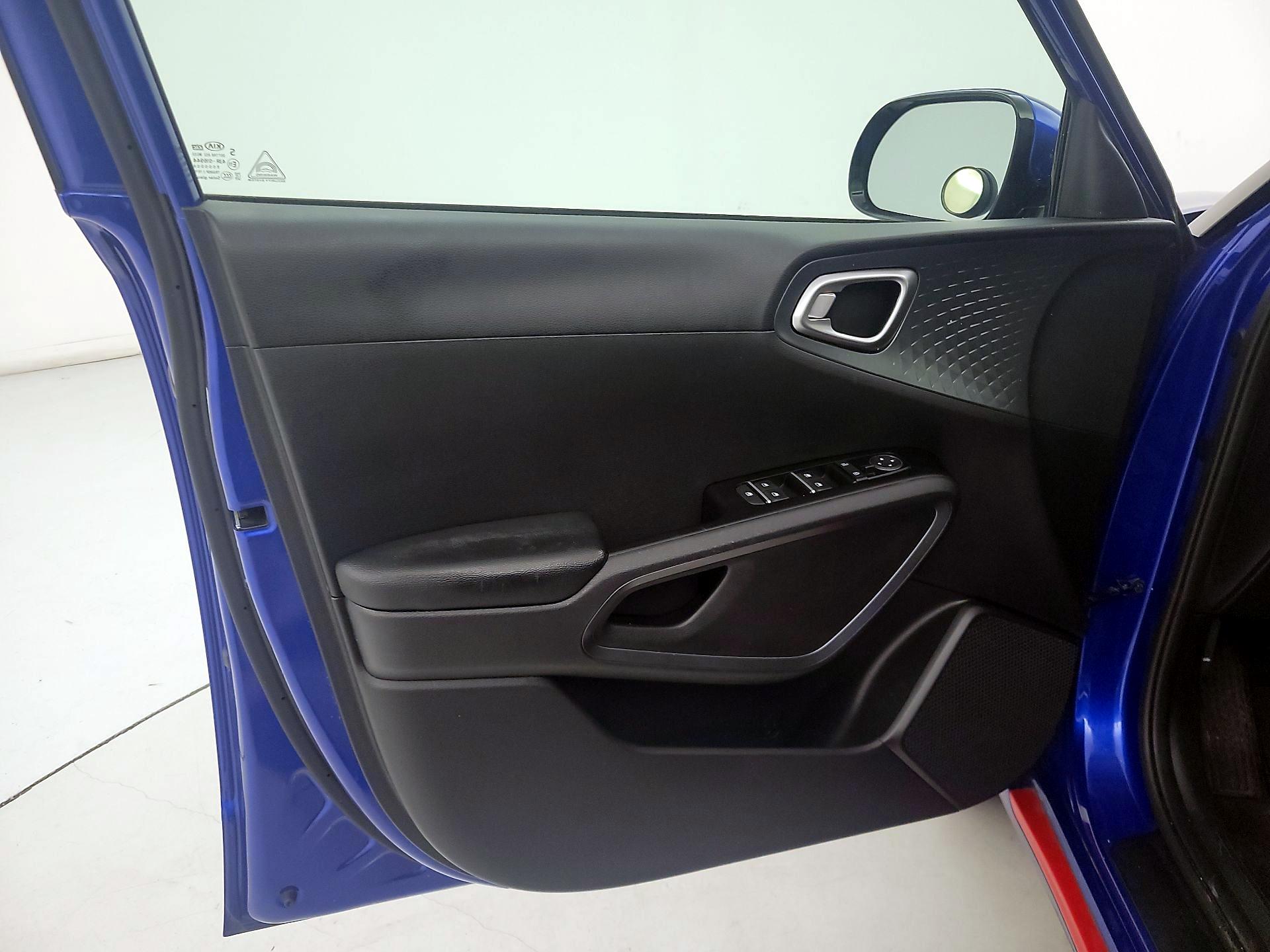 Thumbnail: 2020 Kia Soul - 12