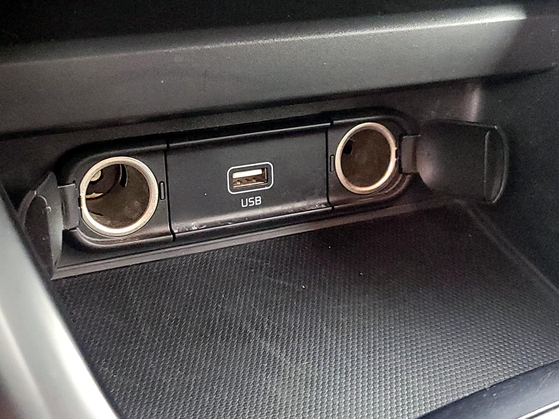 Thumbnail: 2020 Kia Soul - 18