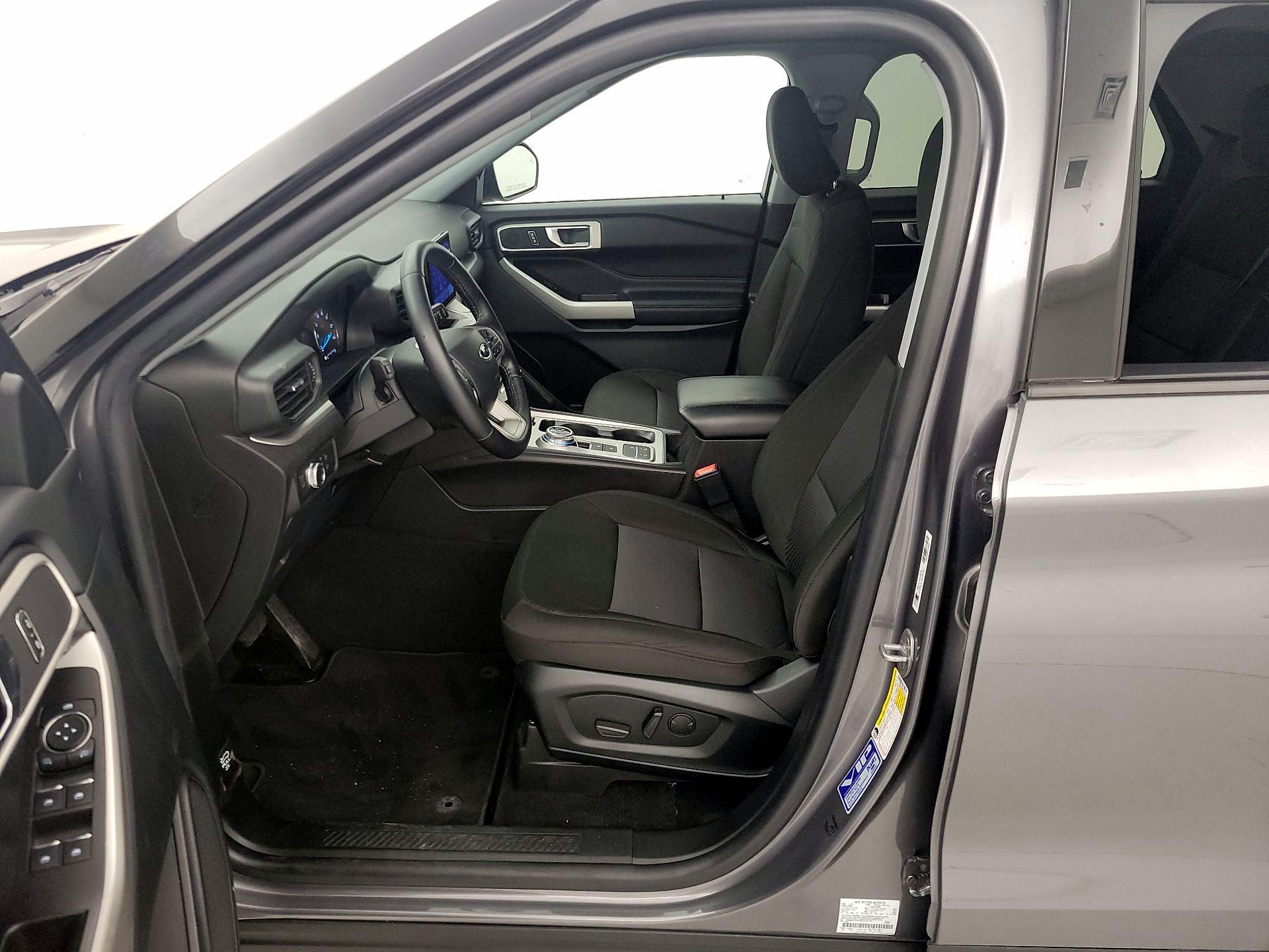 Thumbnail: 2022 Ford Explorer - 11