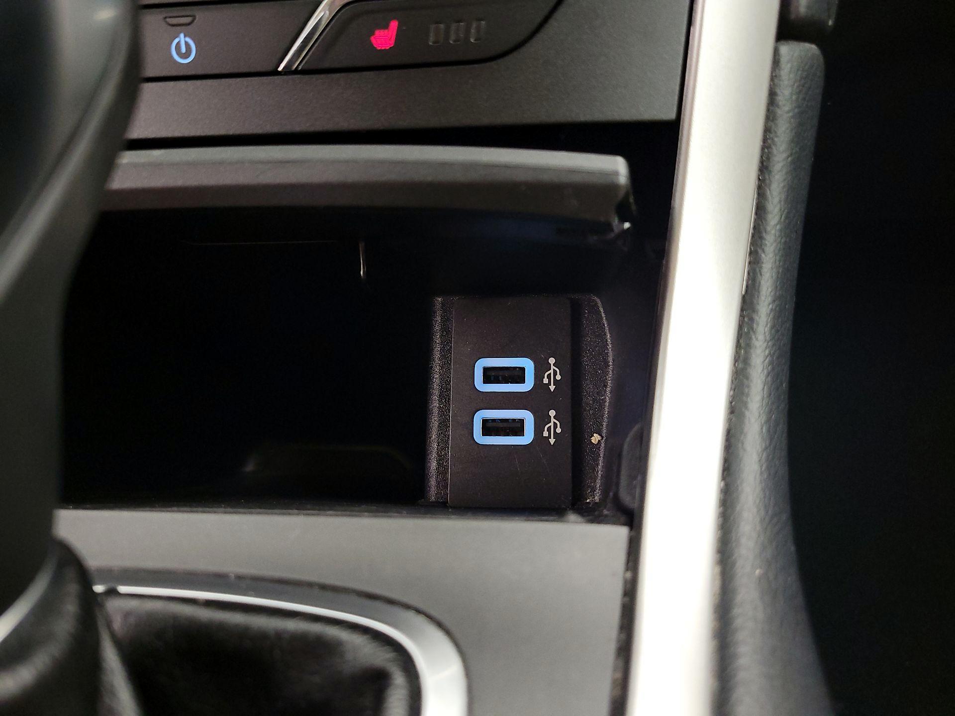 Thumbnail: 2016 Ford Edge - 19