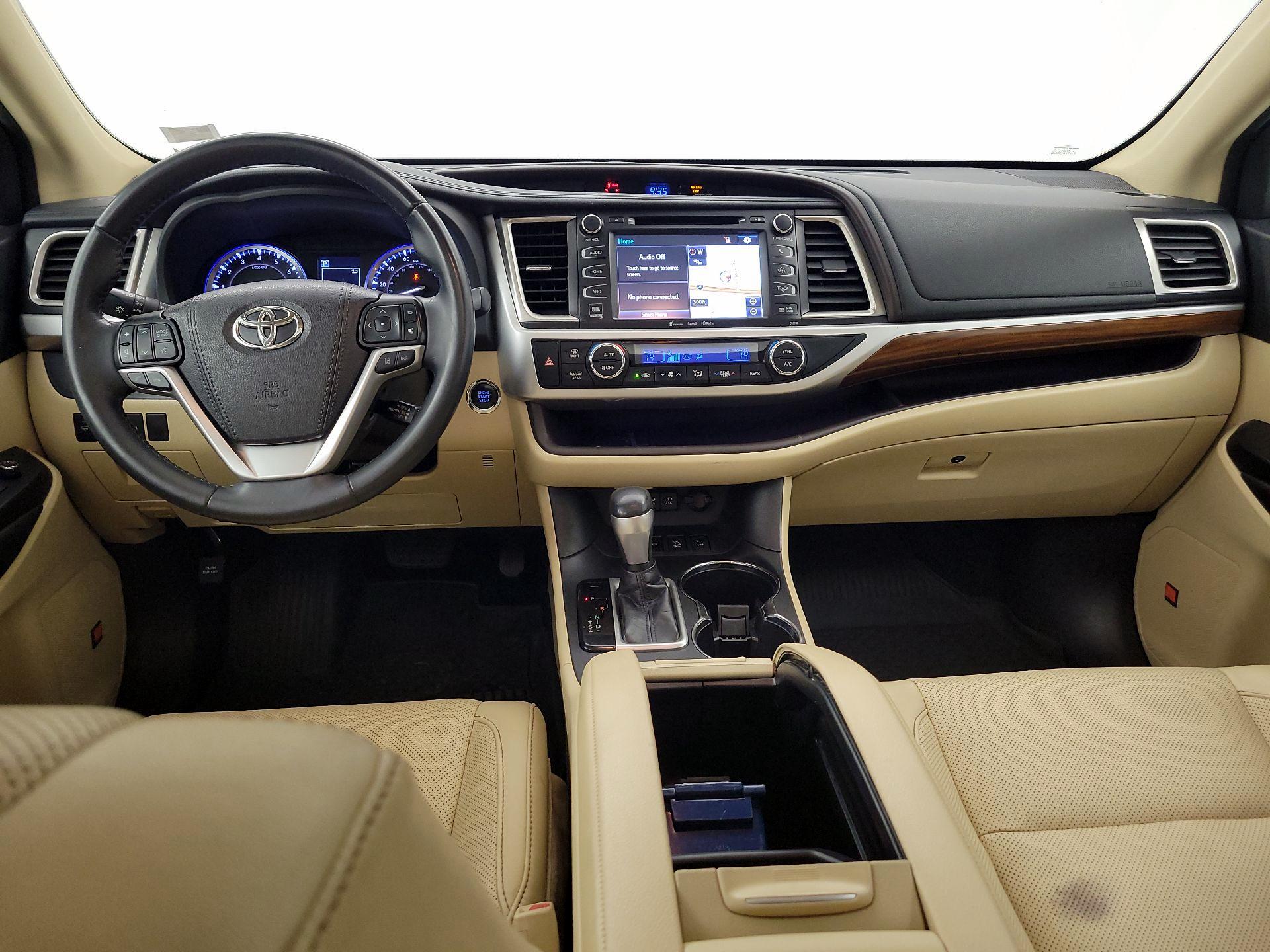 Thumbnail: 2019 Toyota Highlander - 9