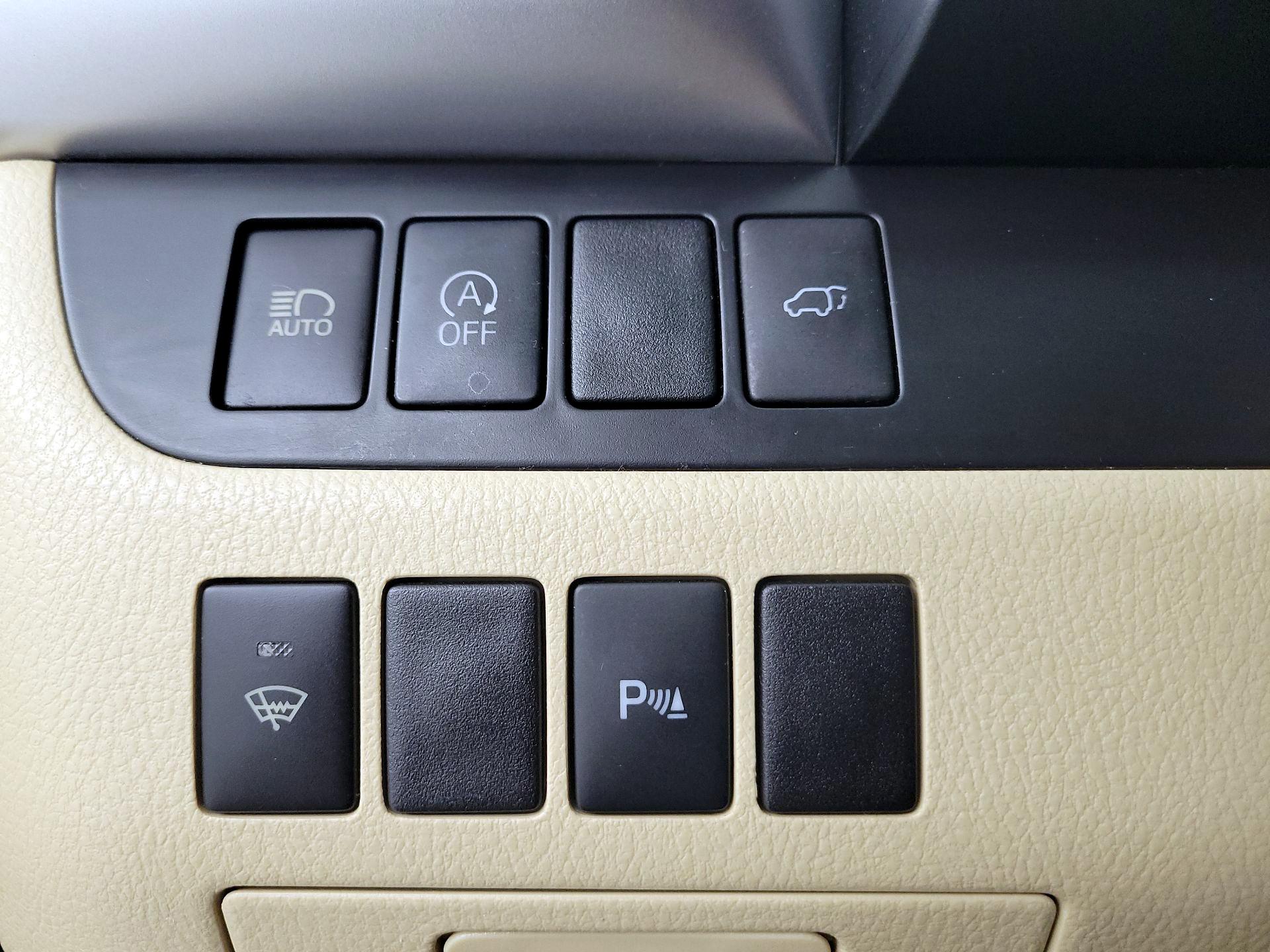Thumbnail: 2019 Toyota Highlander - 13