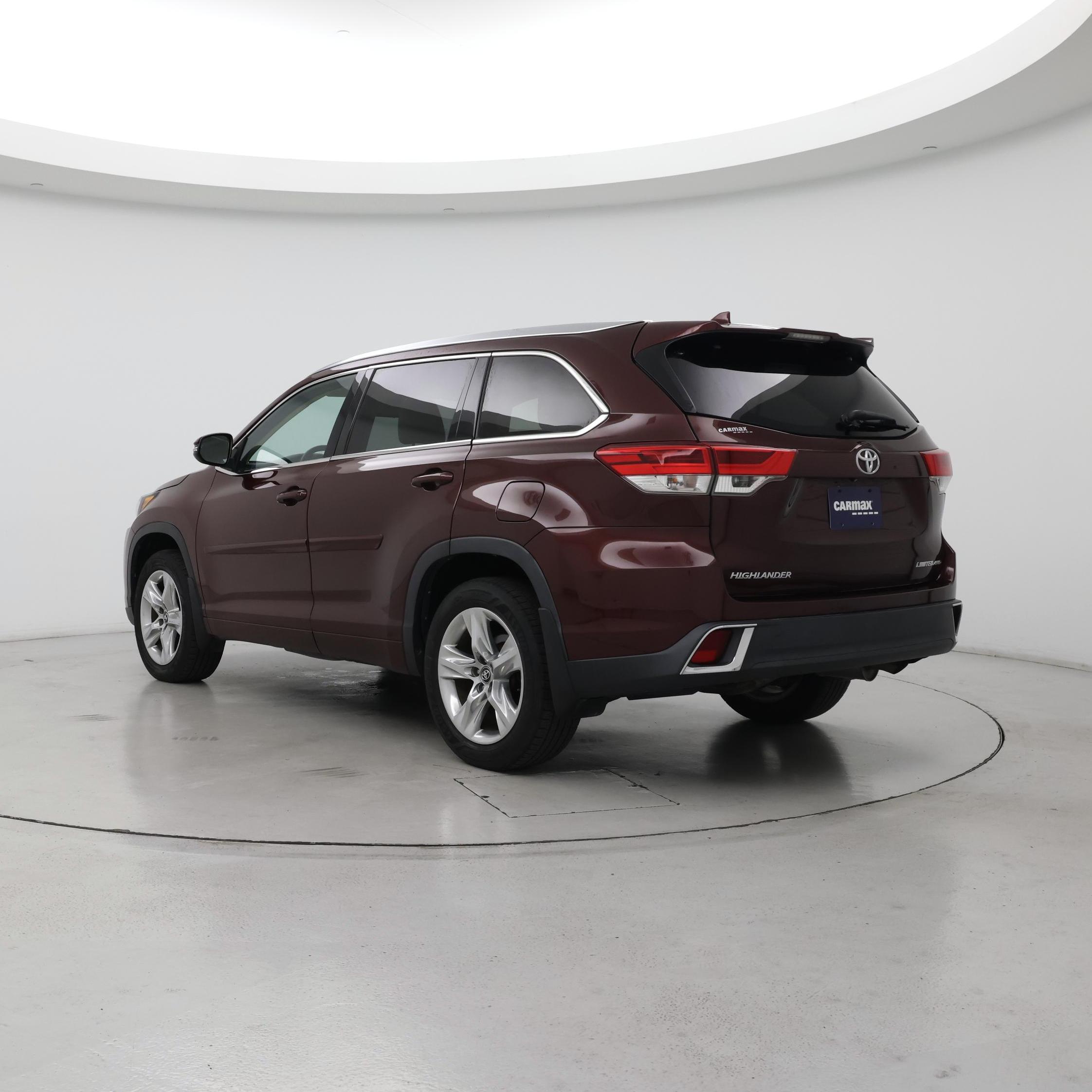 Thumbnail: 2019 Toyota Highlander - 2