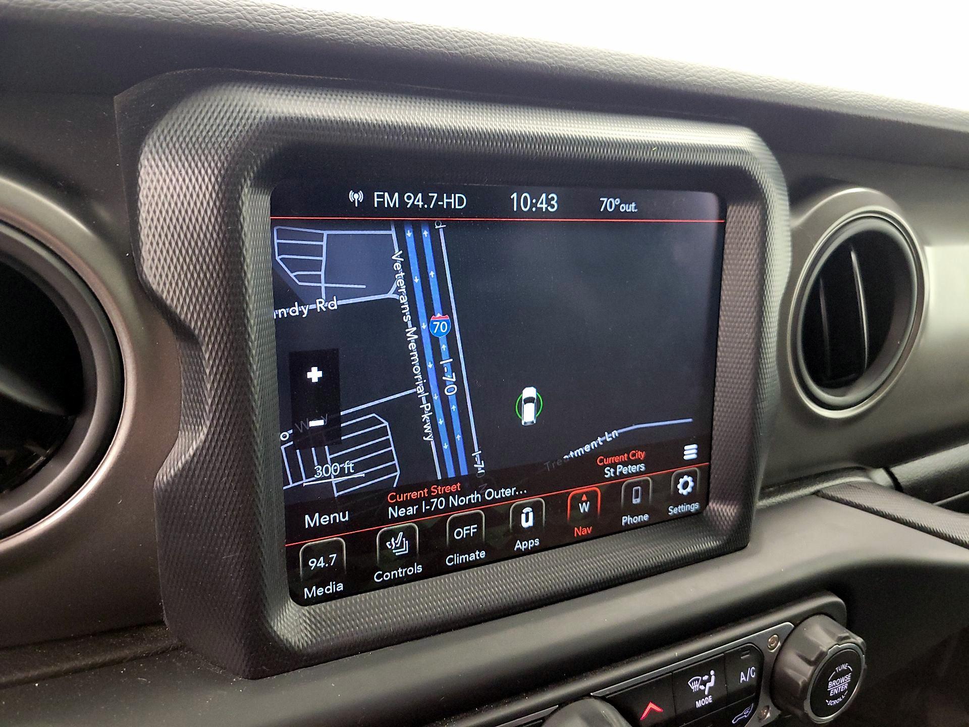 Thumbnail: 2023 Jeep Gladiator - 14