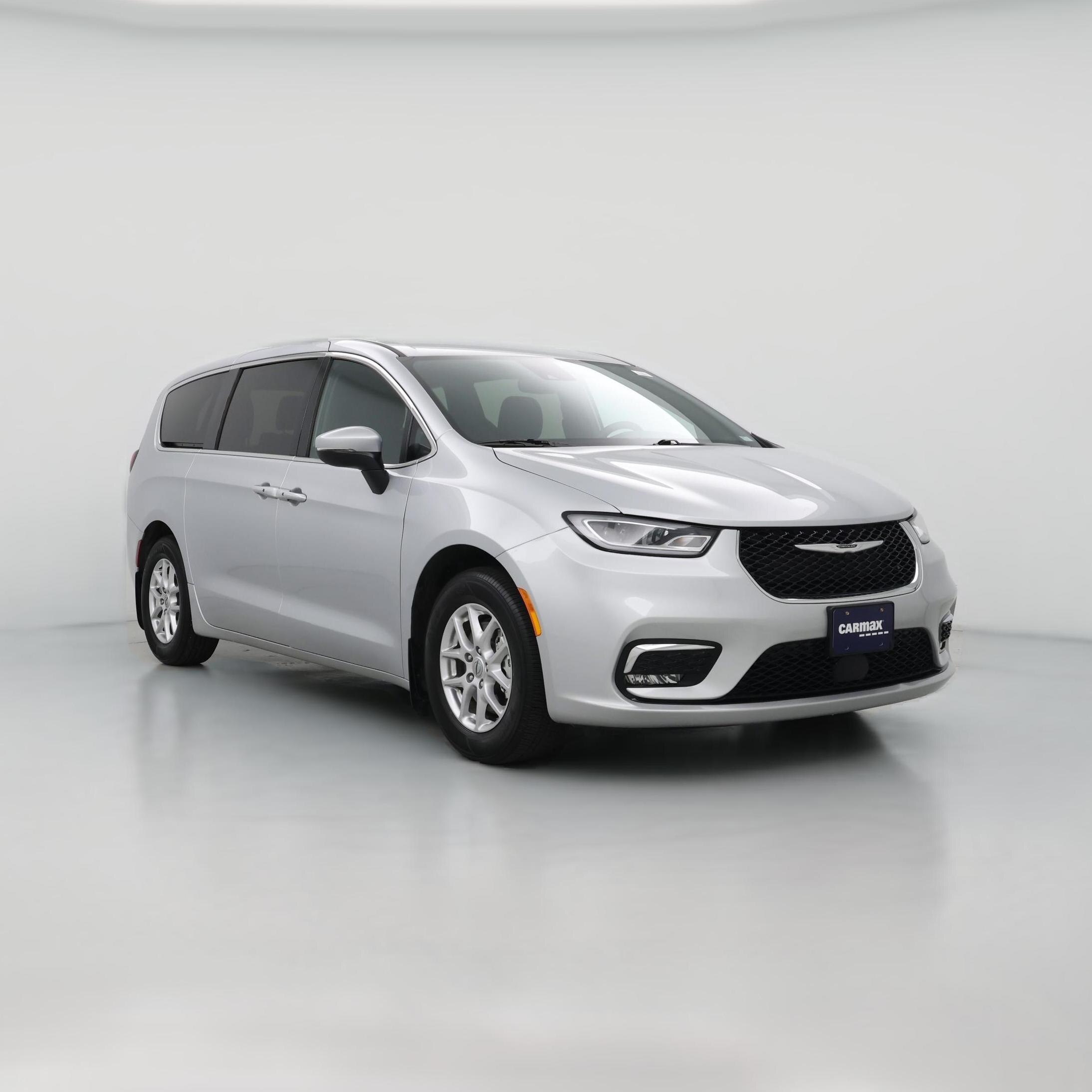 Thumbnail: 2023 Chrysler Pacifica - 1