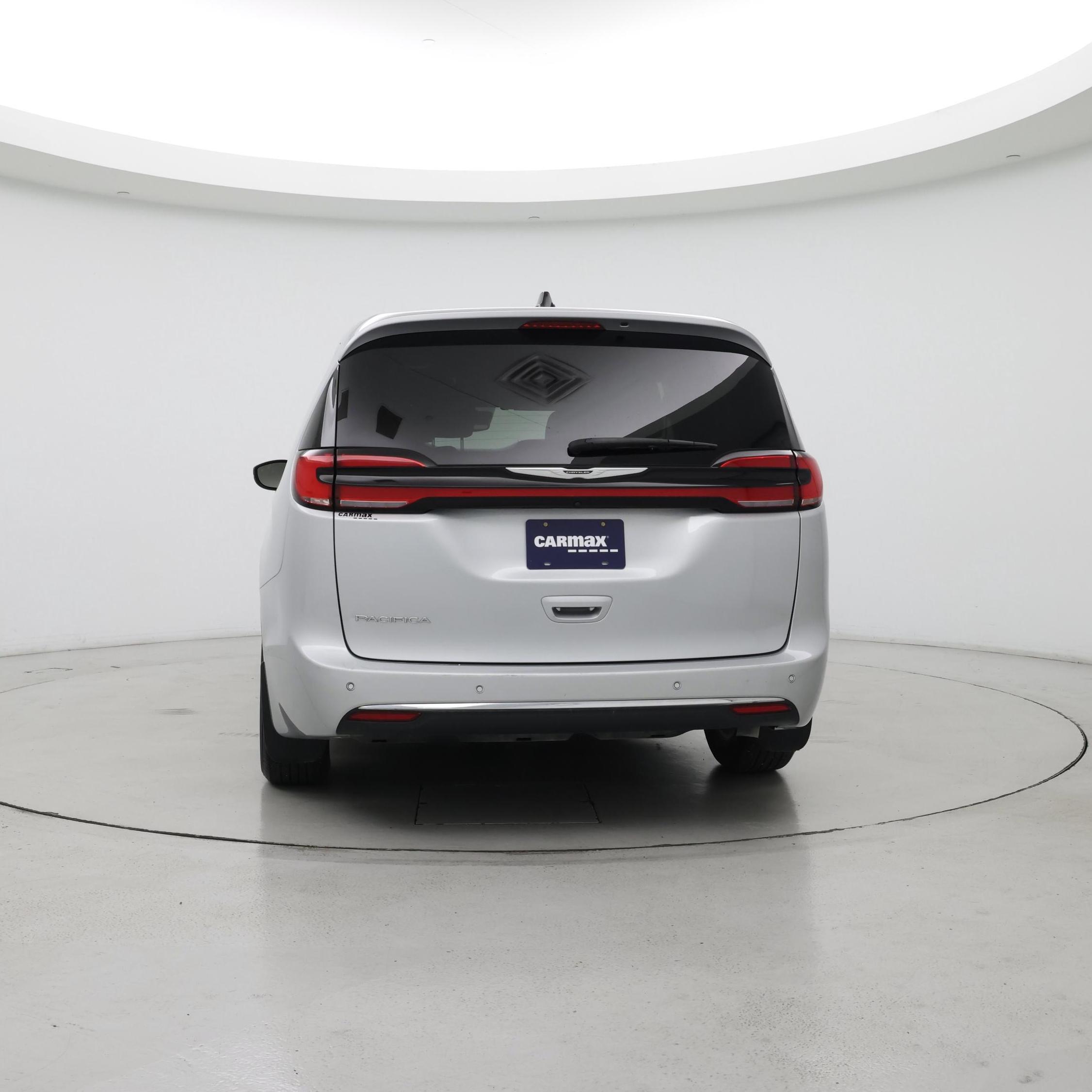 Thumbnail: 2023 Chrysler Pacifica - 6