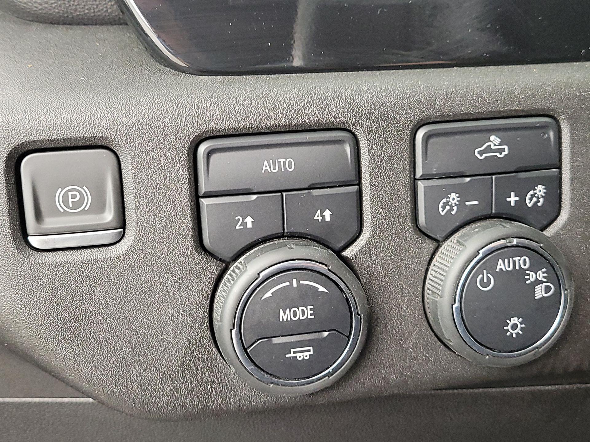 Thumbnail: 2023 Chevrolet Silverado 1500 - 13