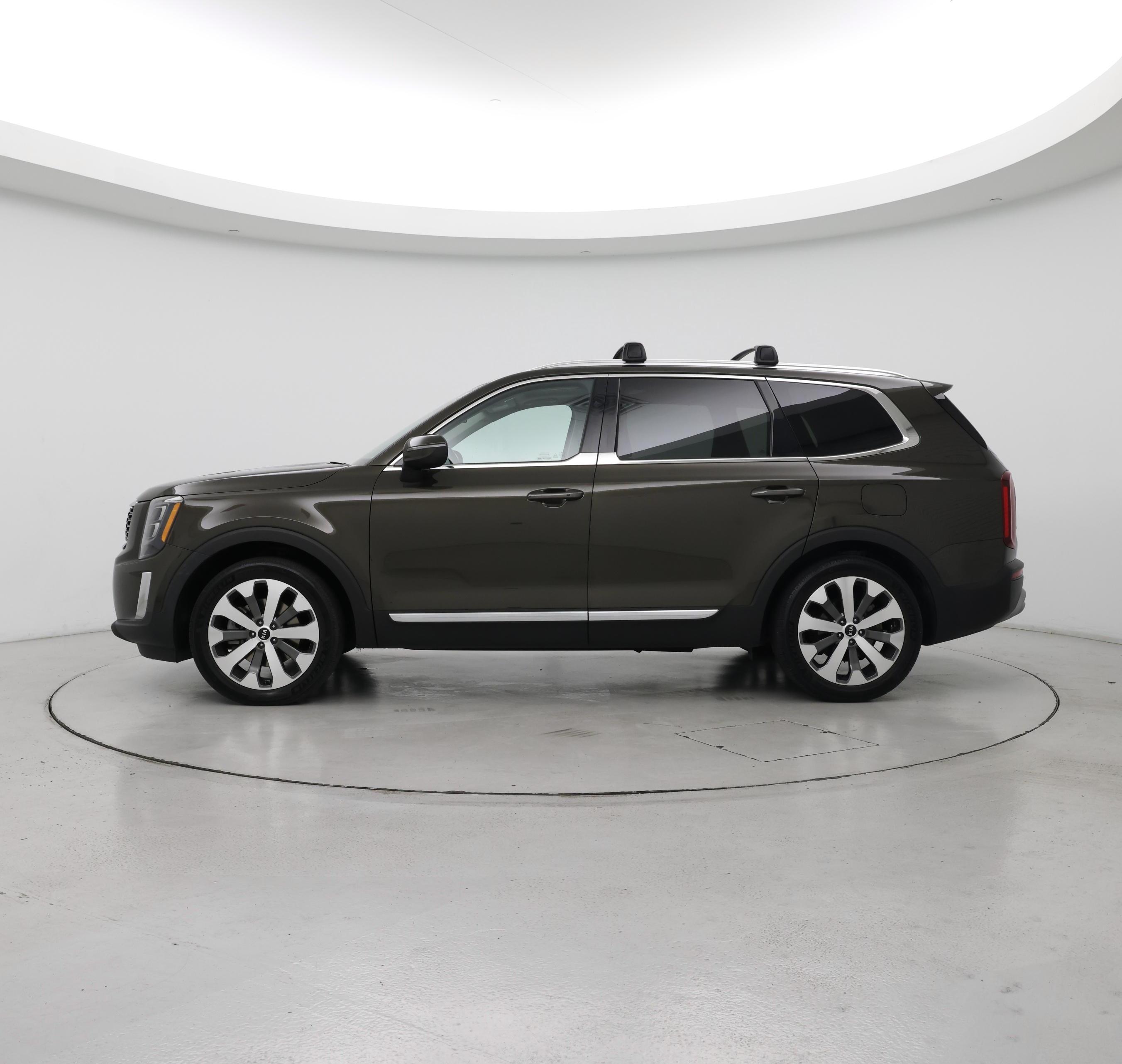 Thumbnail: 2021 Kia Telluride - 3
