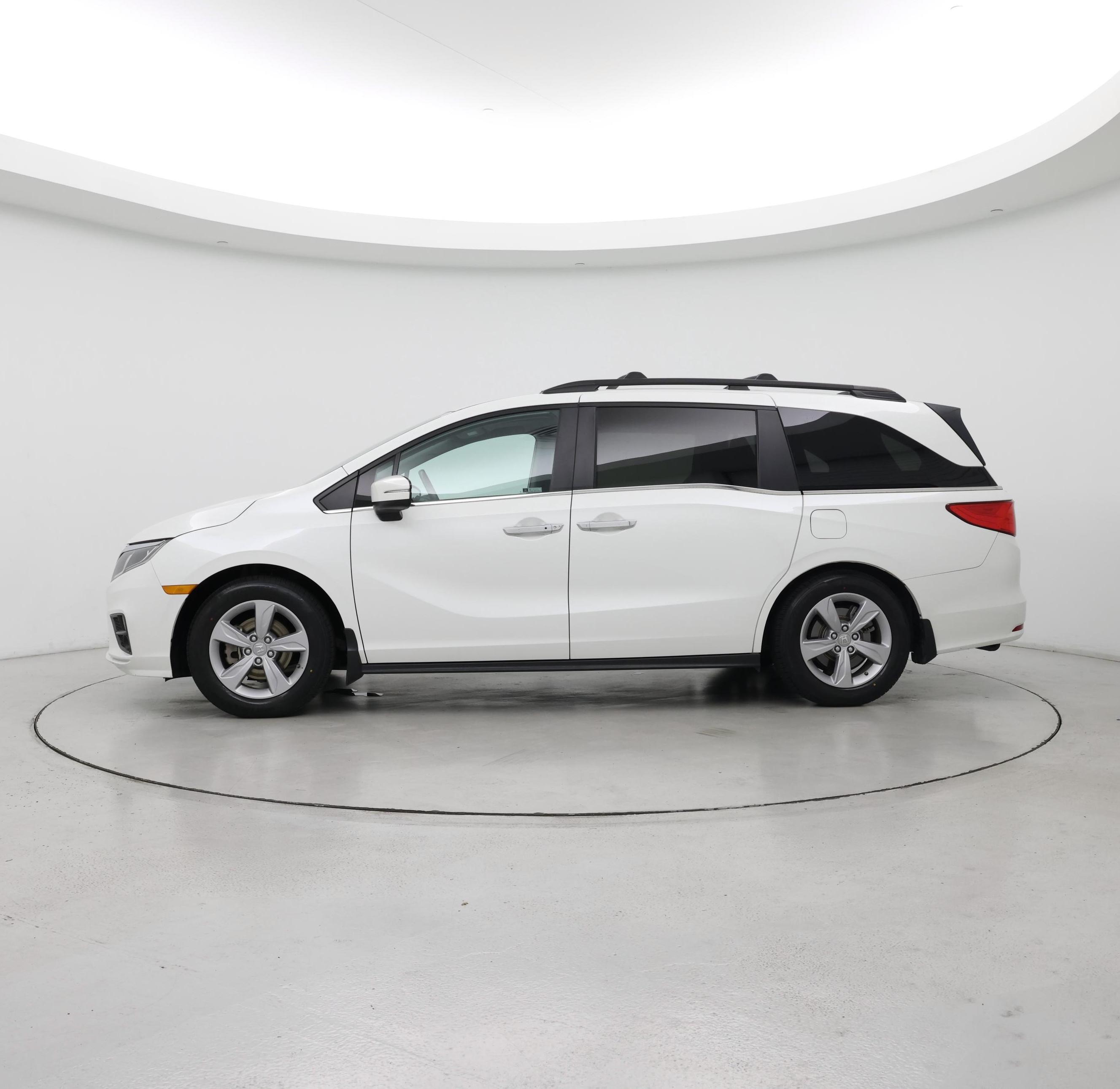 Thumbnail: 2020 Honda Odyssey - 3