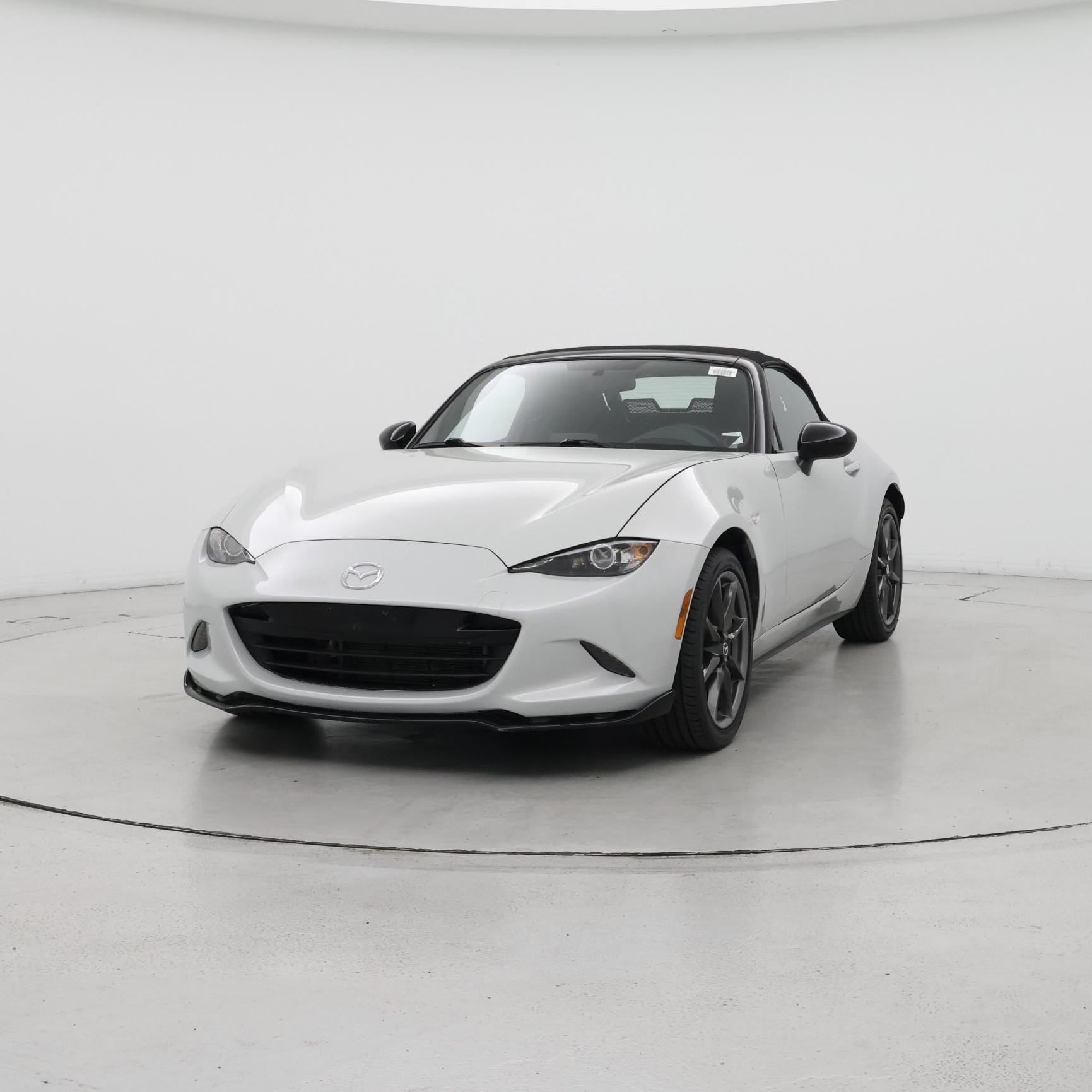Thumbnail: 2016 Mazda MX-5 Miata - 4
