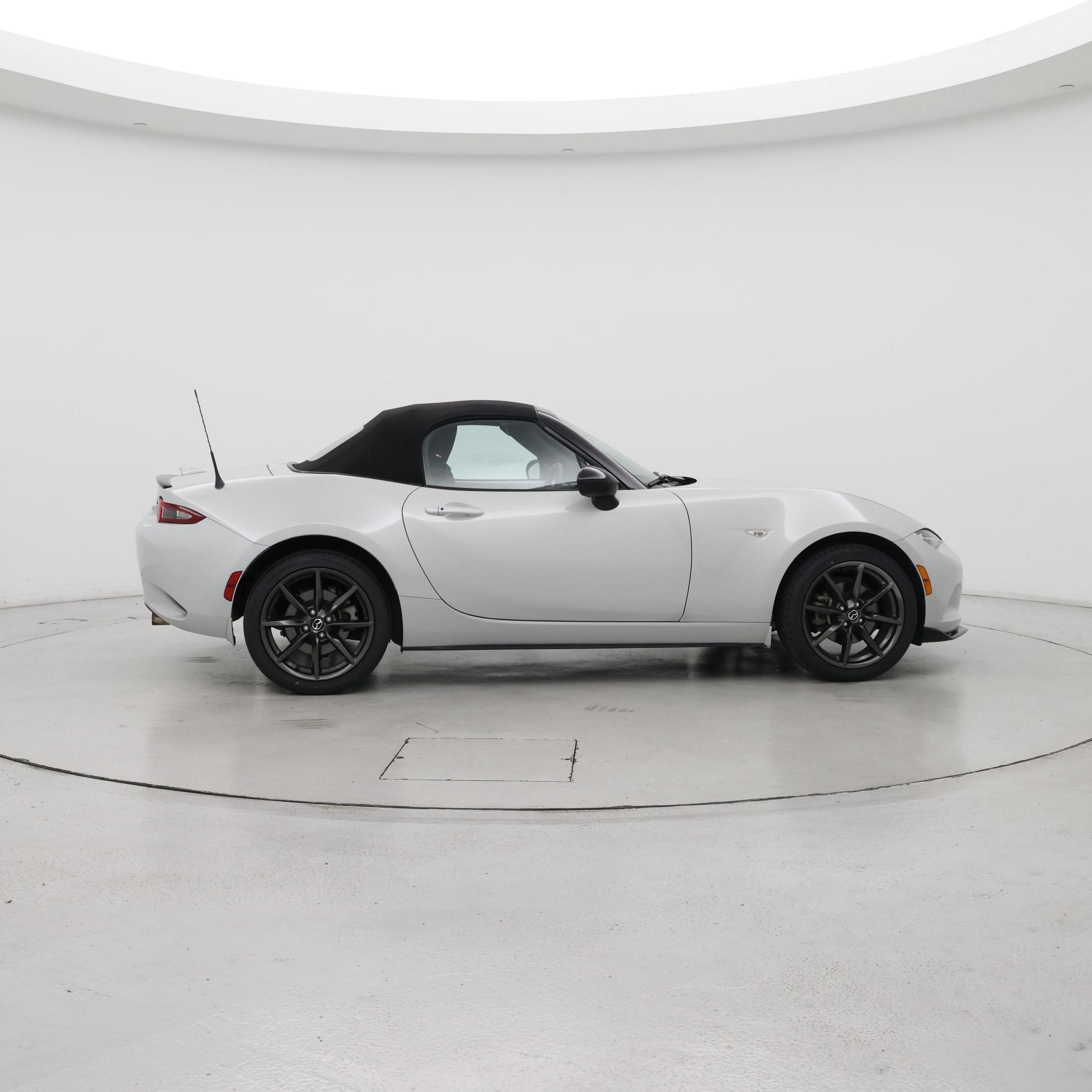 Thumbnail: 2016 Mazda MX-5 Miata - 7