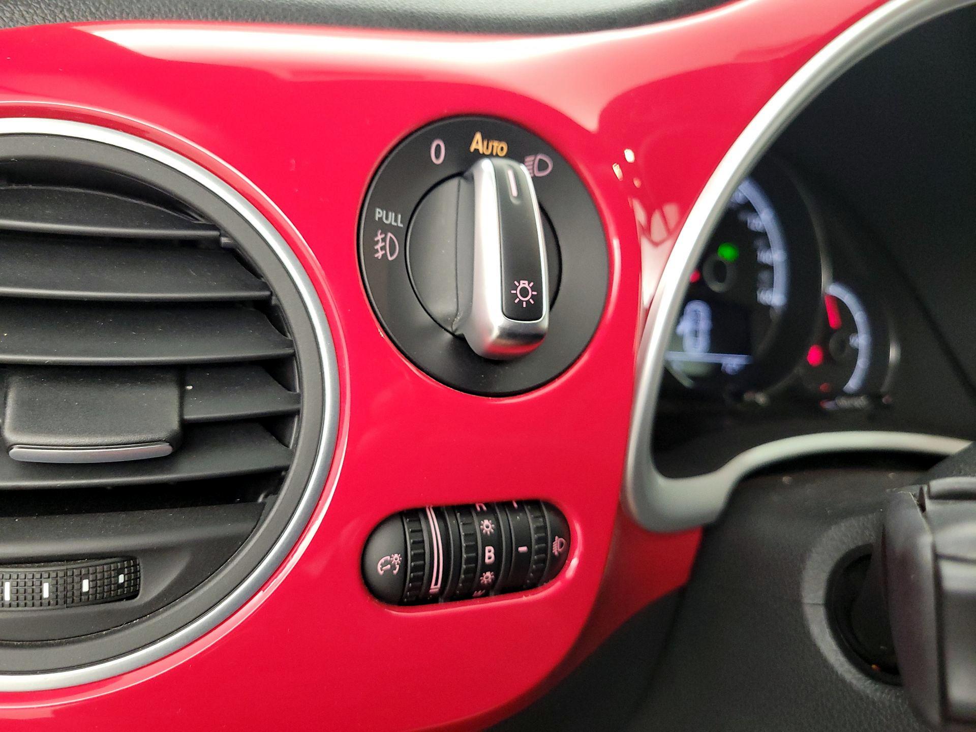 Thumbnail: 2019 Volkswagen Beetle - 13