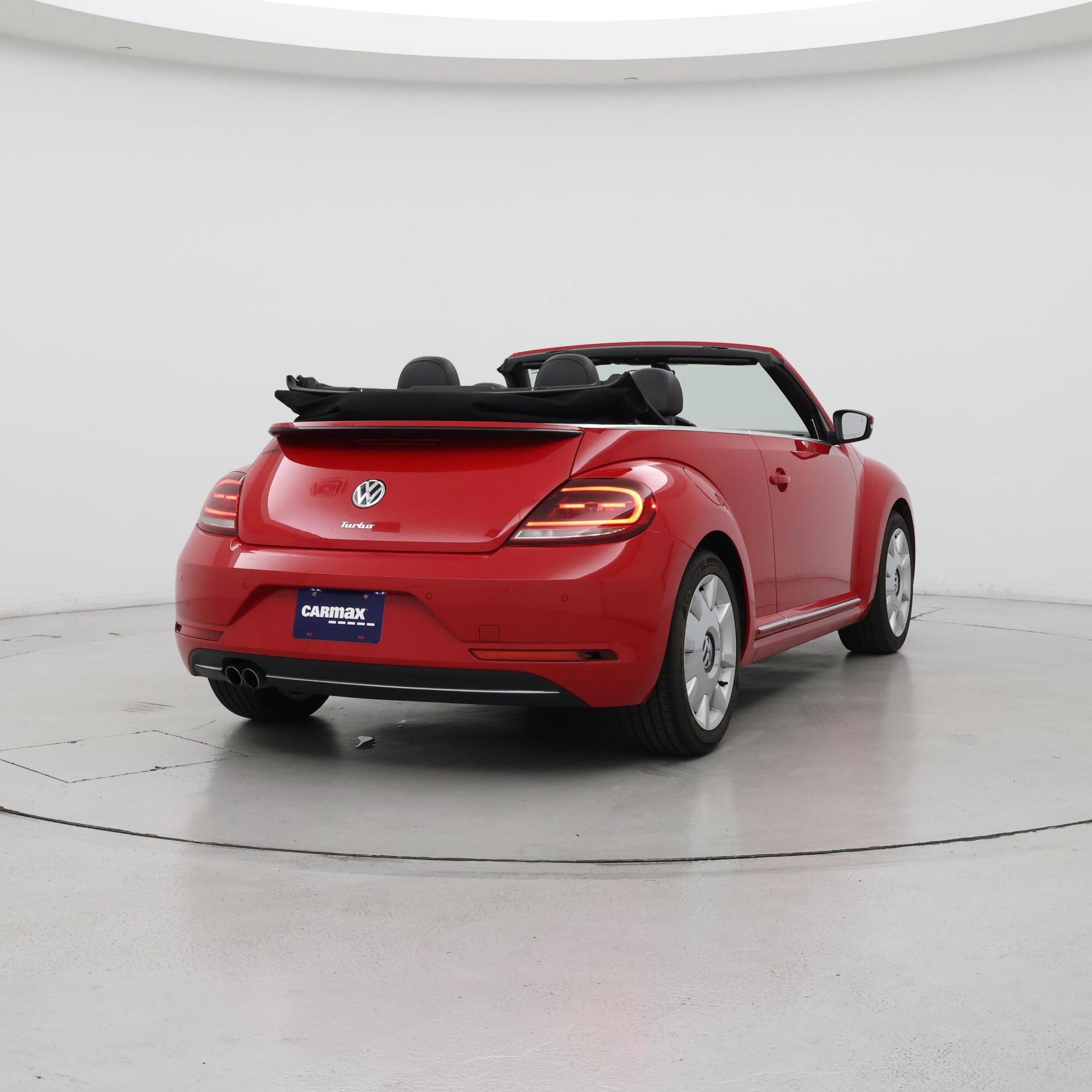 Thumbnail: 2019 Volkswagen Beetle - 8
