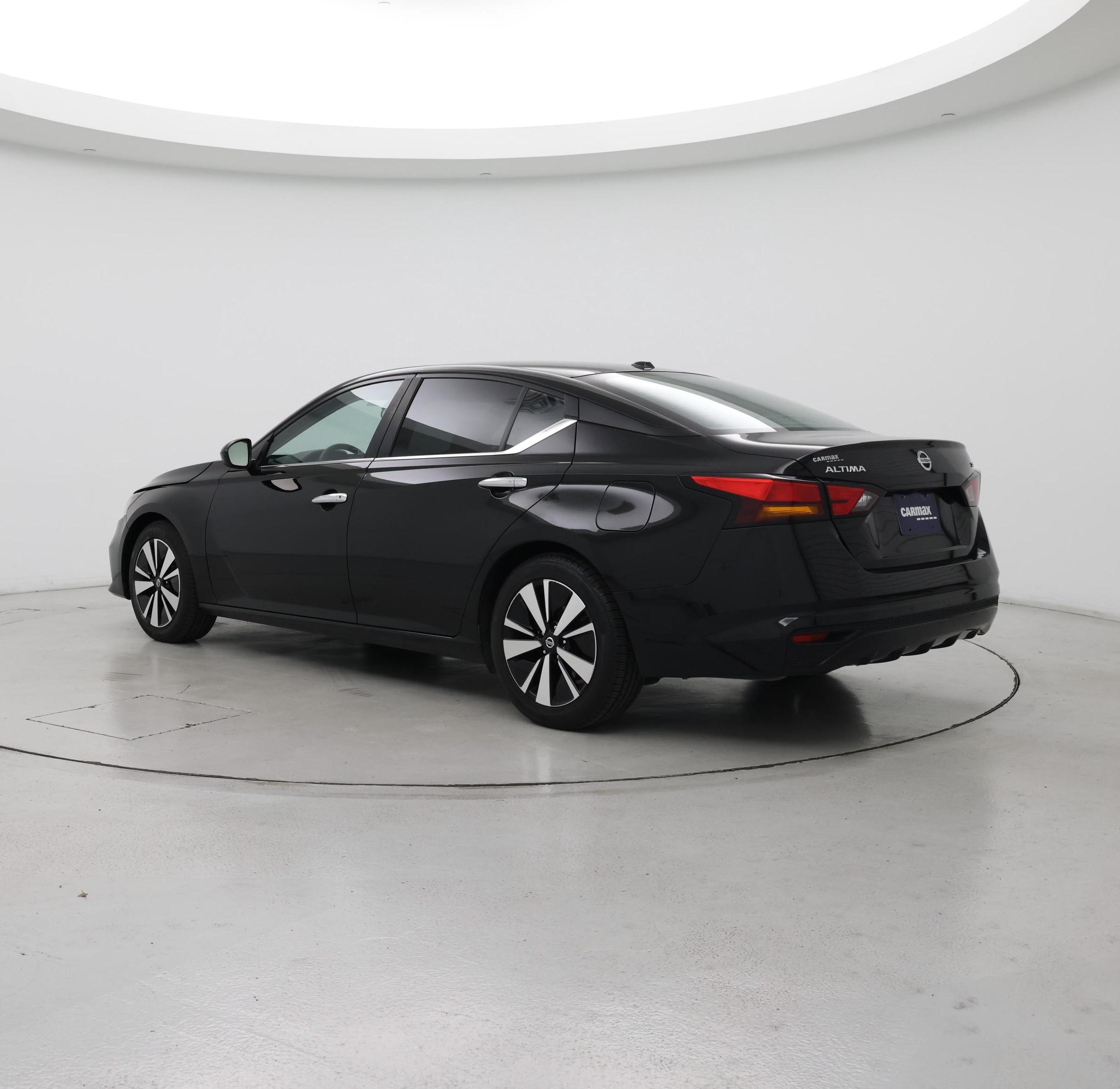 Thumbnail: 2022 Nissan Altima - 2