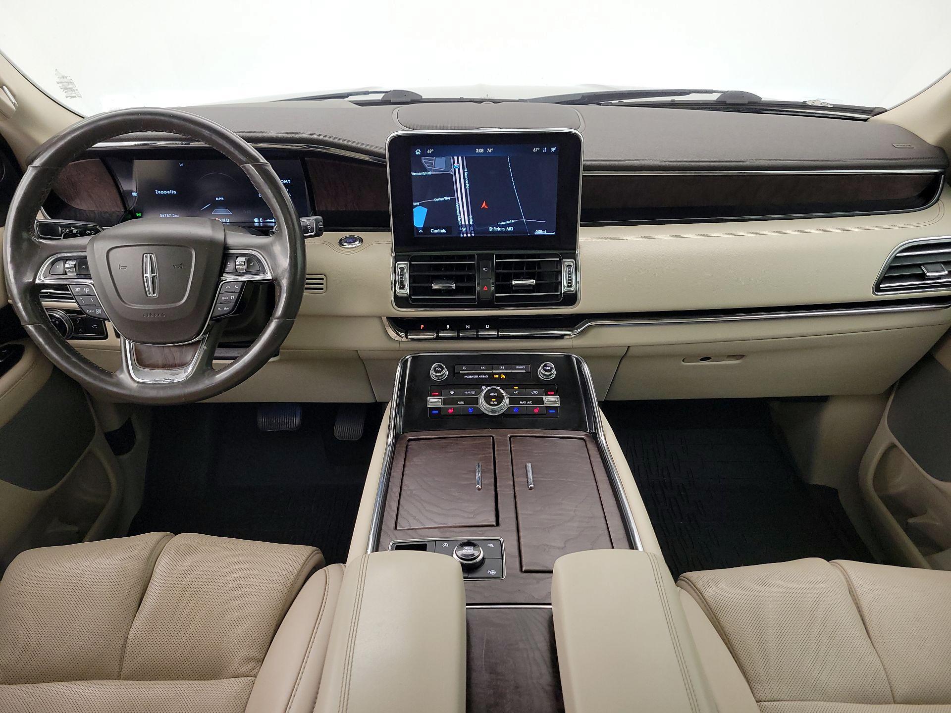 Thumbnail: 2020 Lincoln Navigator - 9