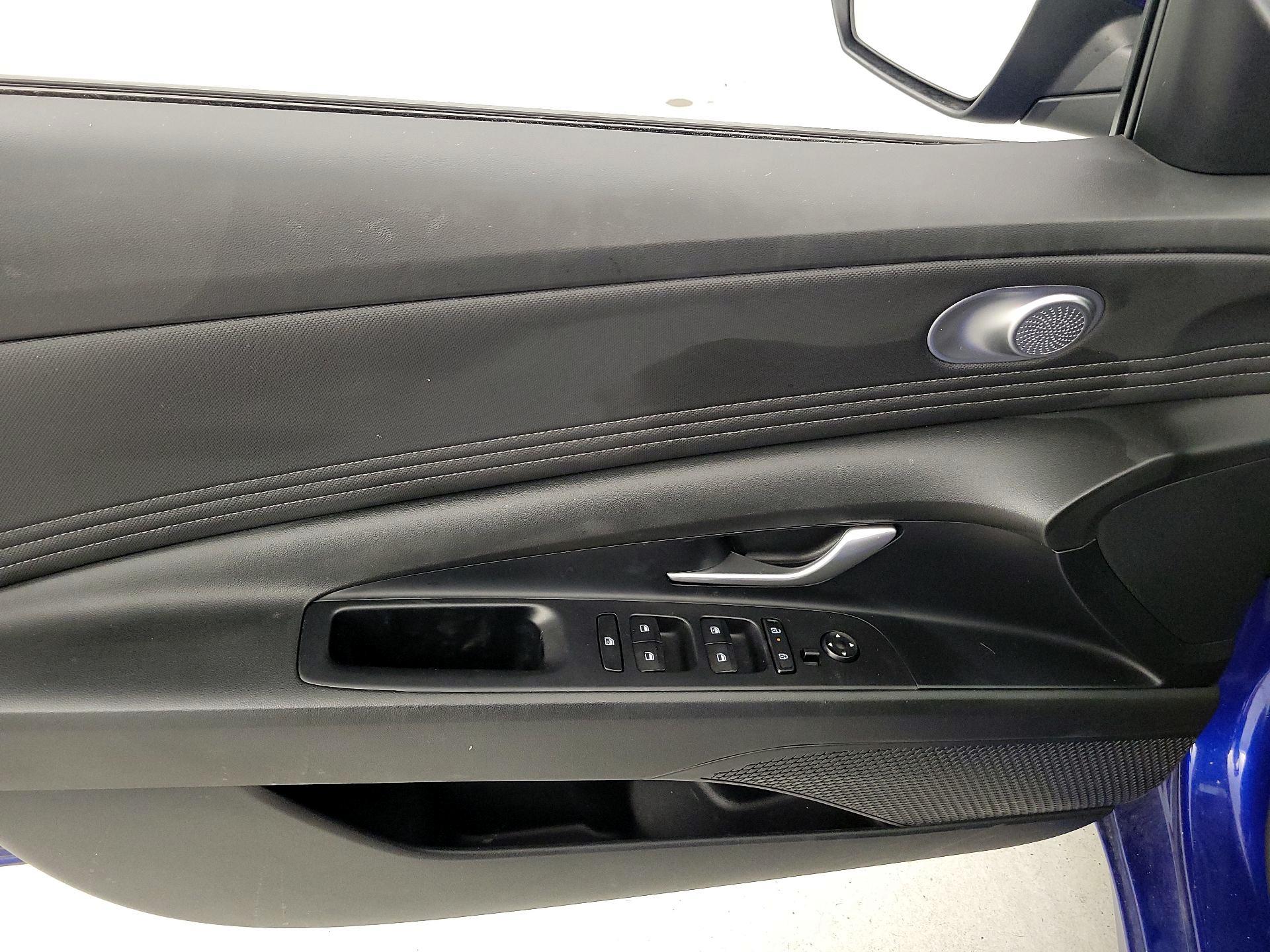 Thumbnail: 2024 Hyundai Elantra - 12