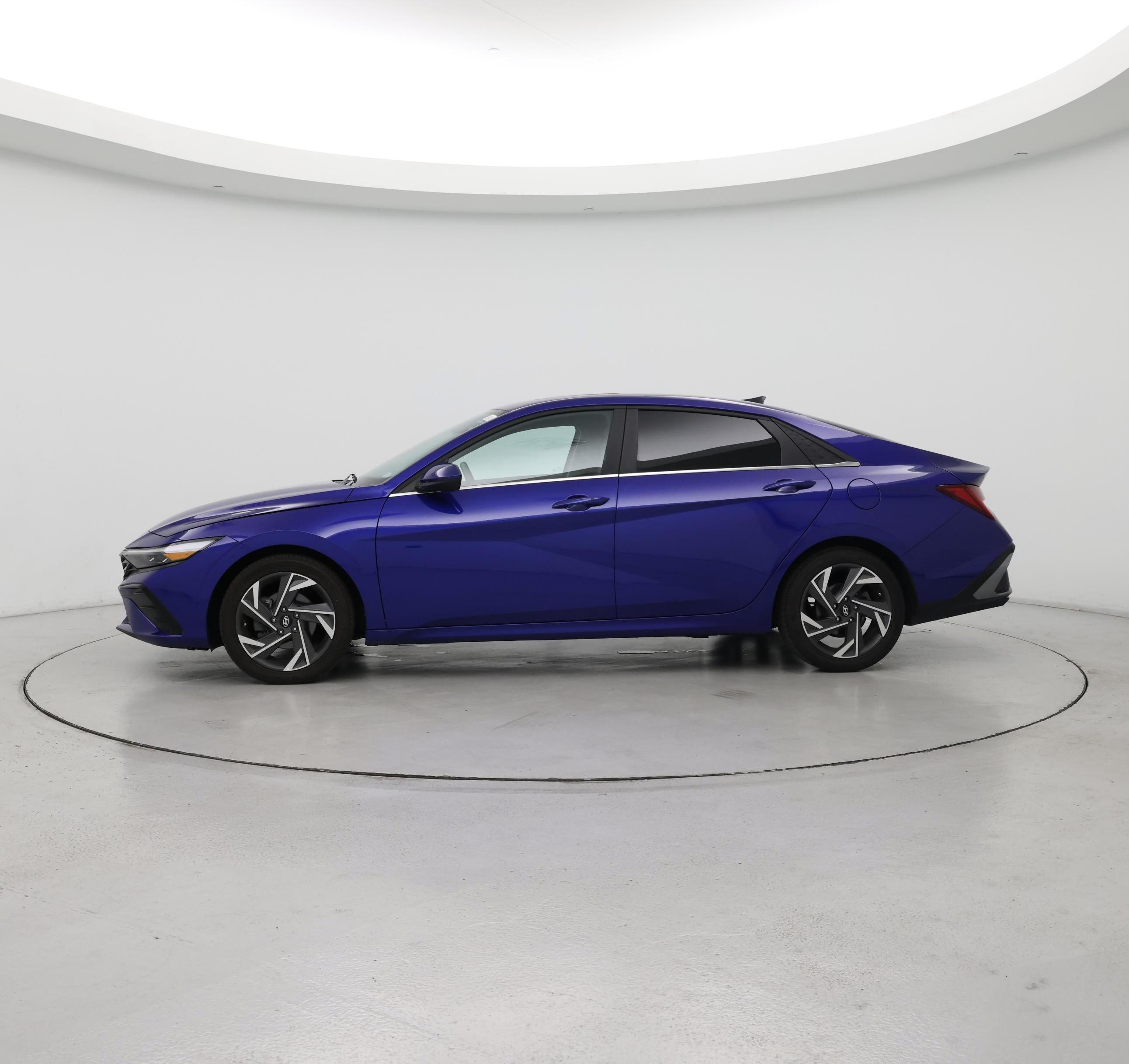 Thumbnail: 2024 Hyundai Elantra - 3