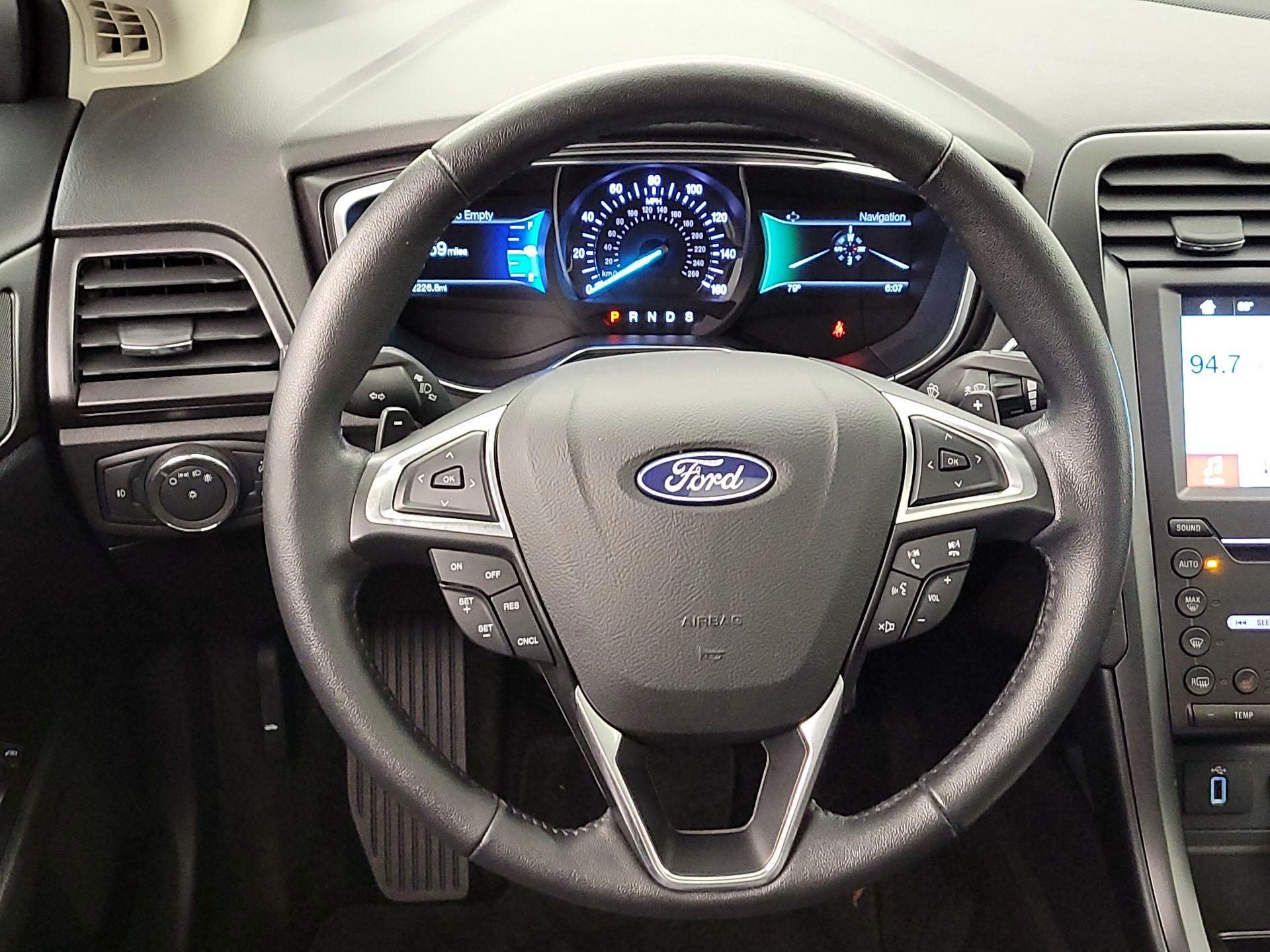 Thumbnail: 2018 Ford Fusion - 10