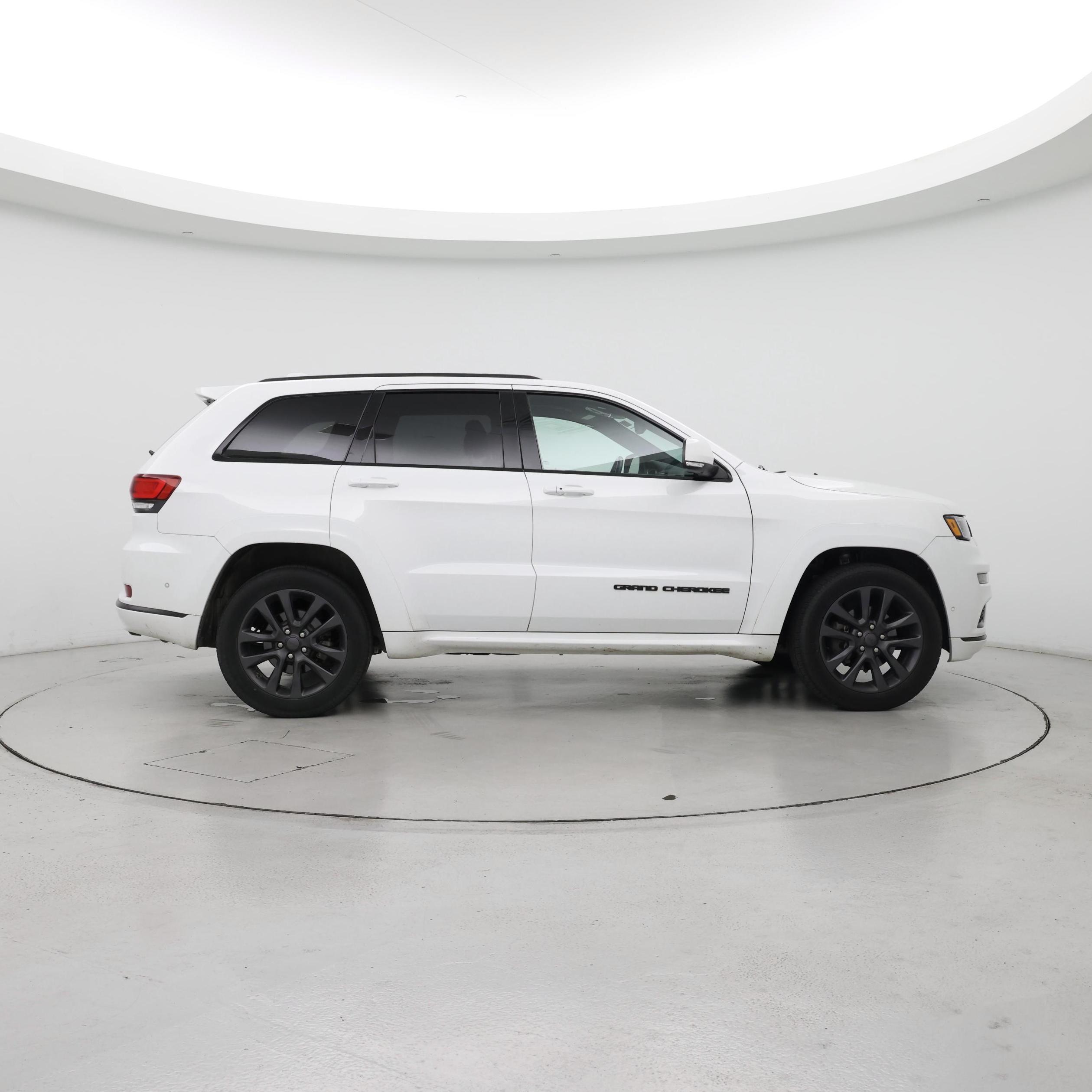 Thumbnail: 2018 Jeep Grand Cherokee - 7