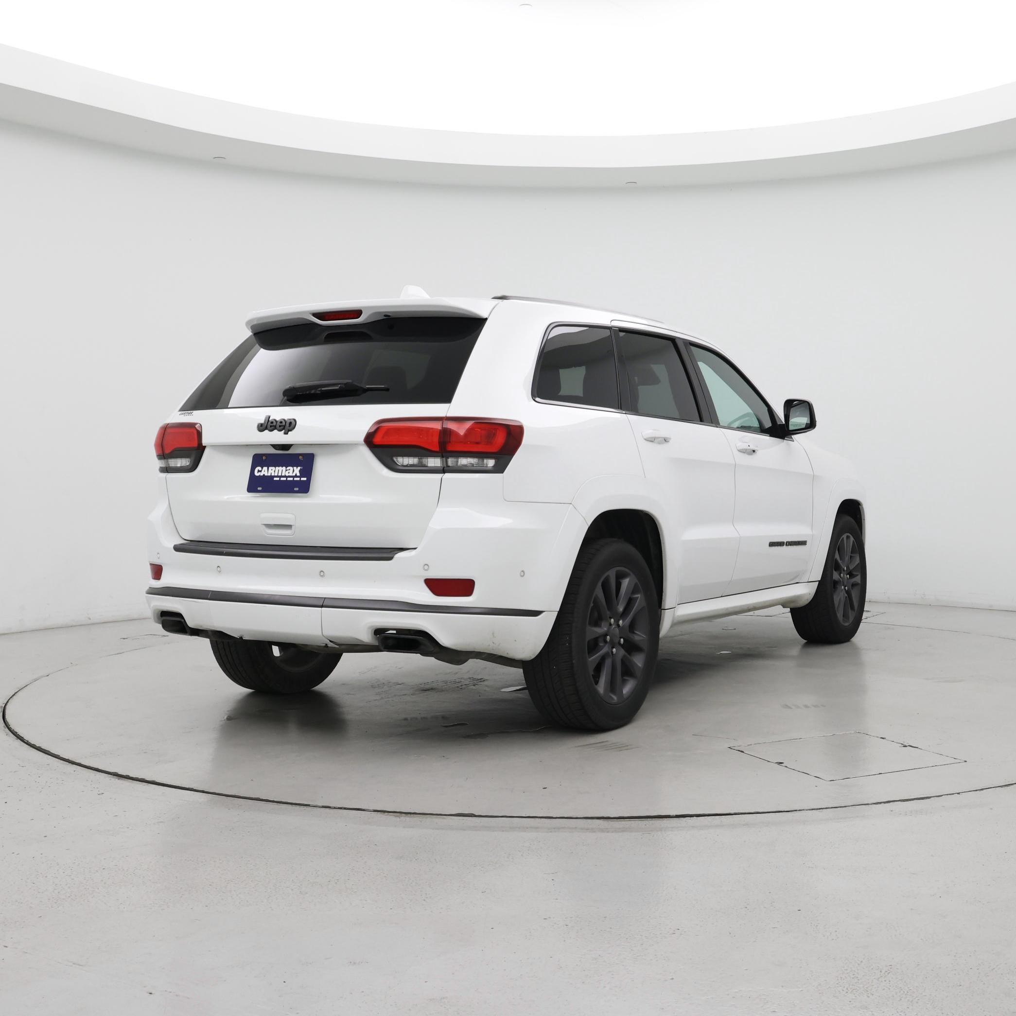 Thumbnail: 2018 Jeep Grand Cherokee - 8