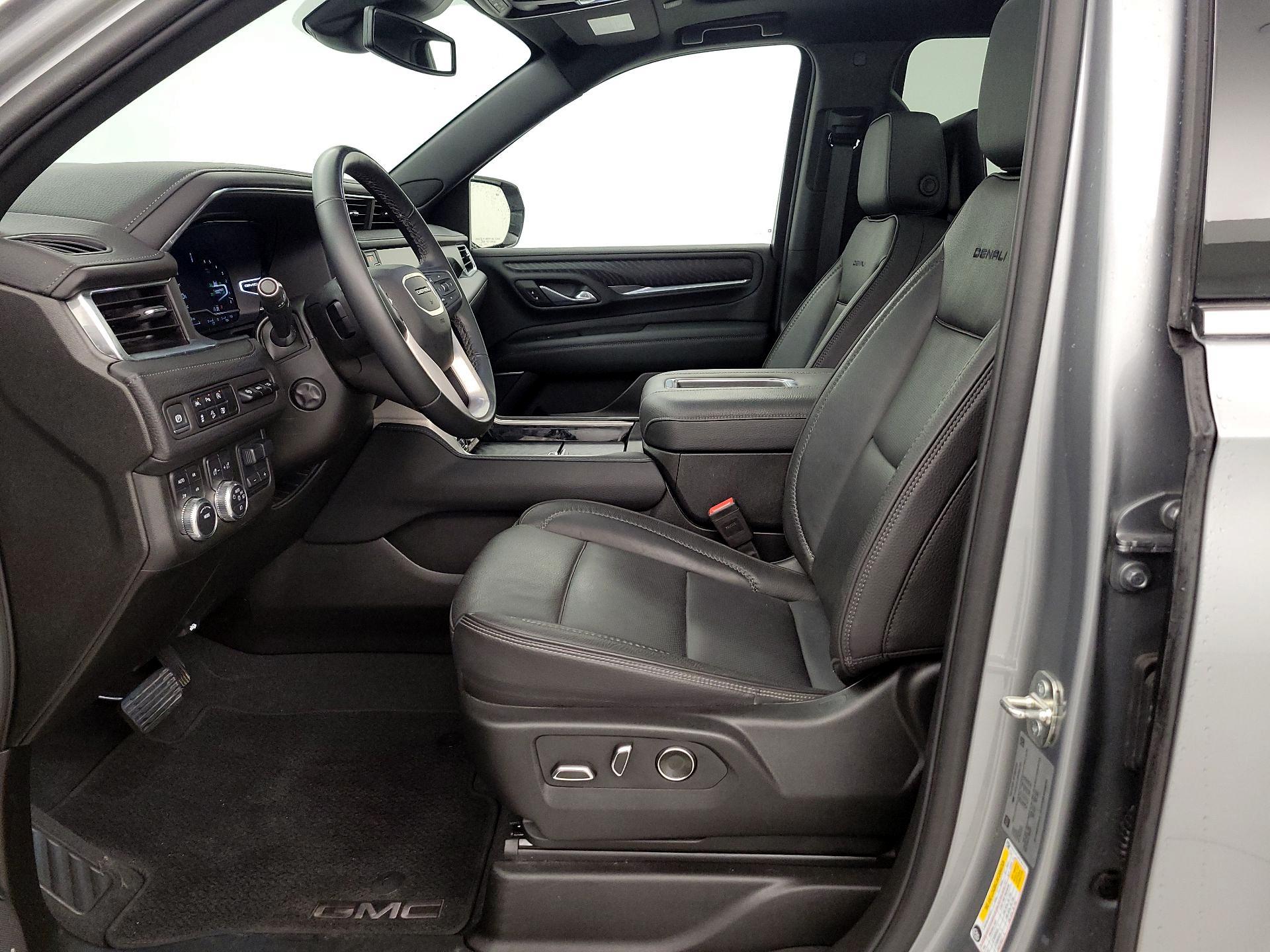 Thumbnail: 2024 GMC Yukon XL - 11