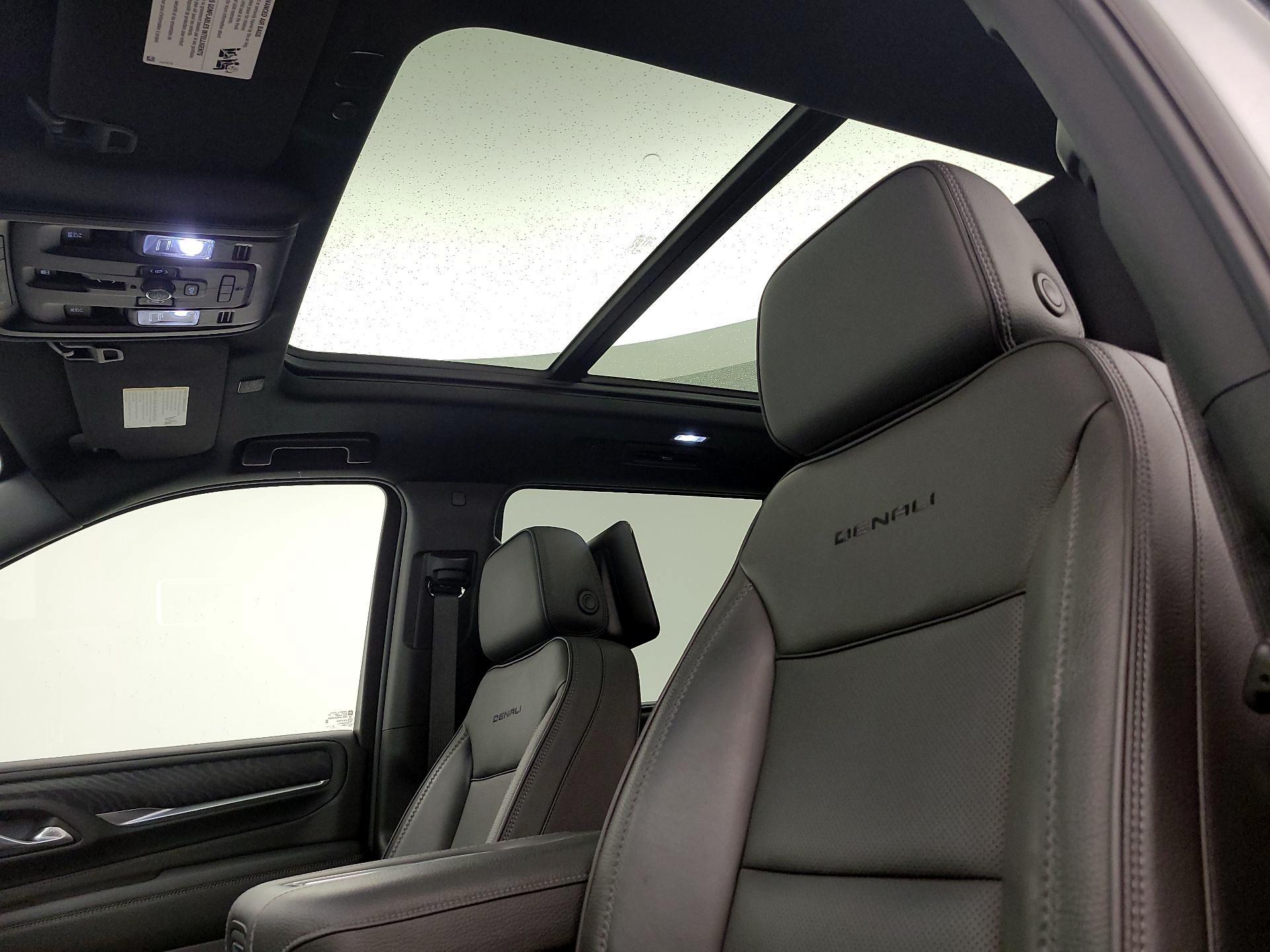 Thumbnail: 2024 GMC Yukon XL - 20