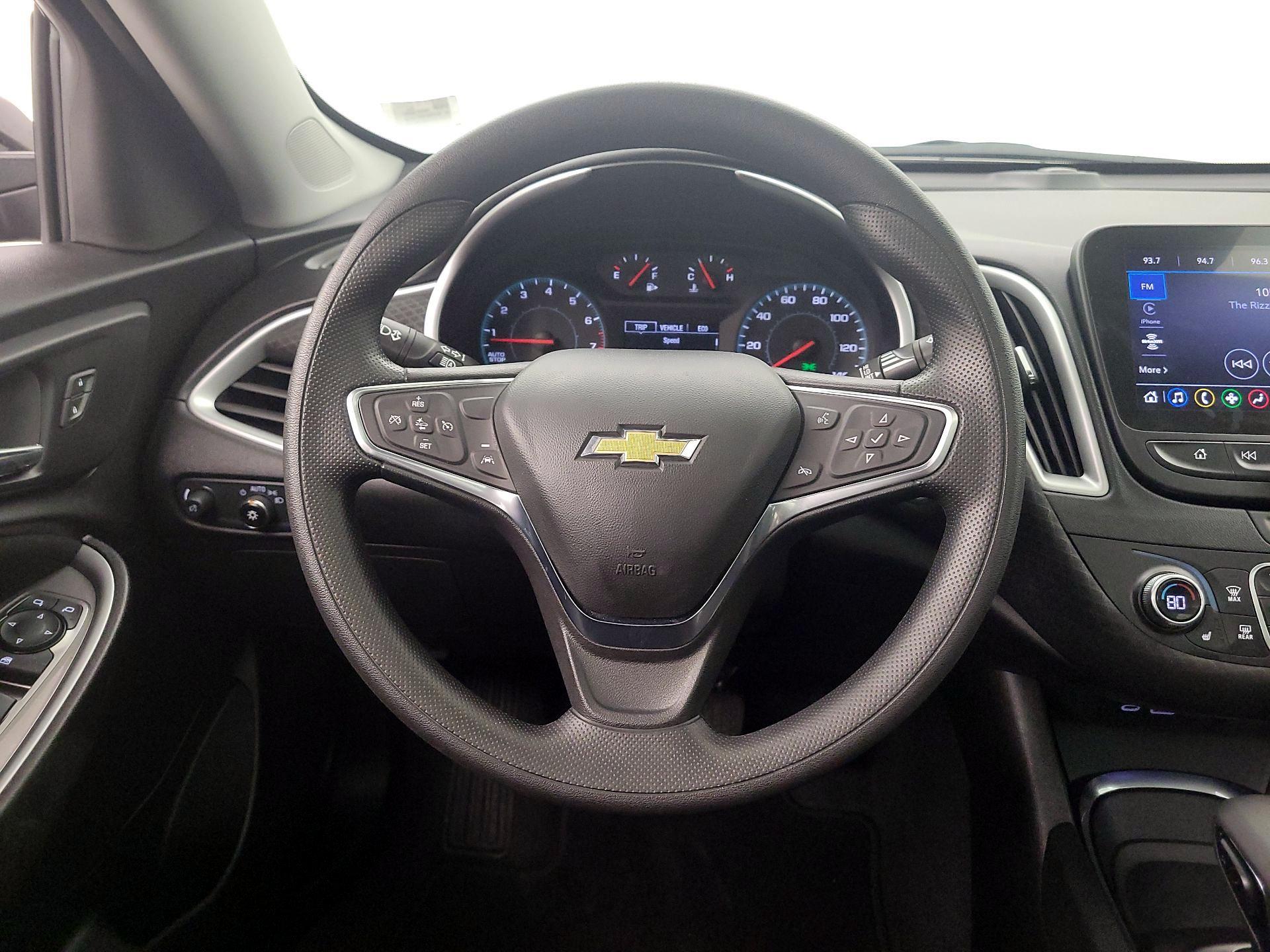 Thumbnail: 2024 Chevrolet Malibu - 10