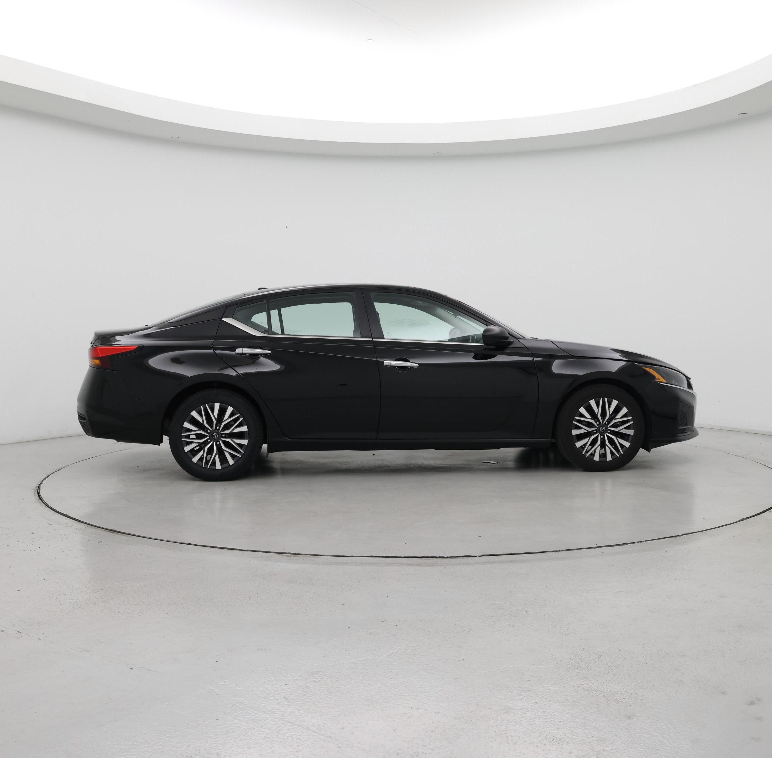 Thumbnail: 2024 Nissan Altima - 7