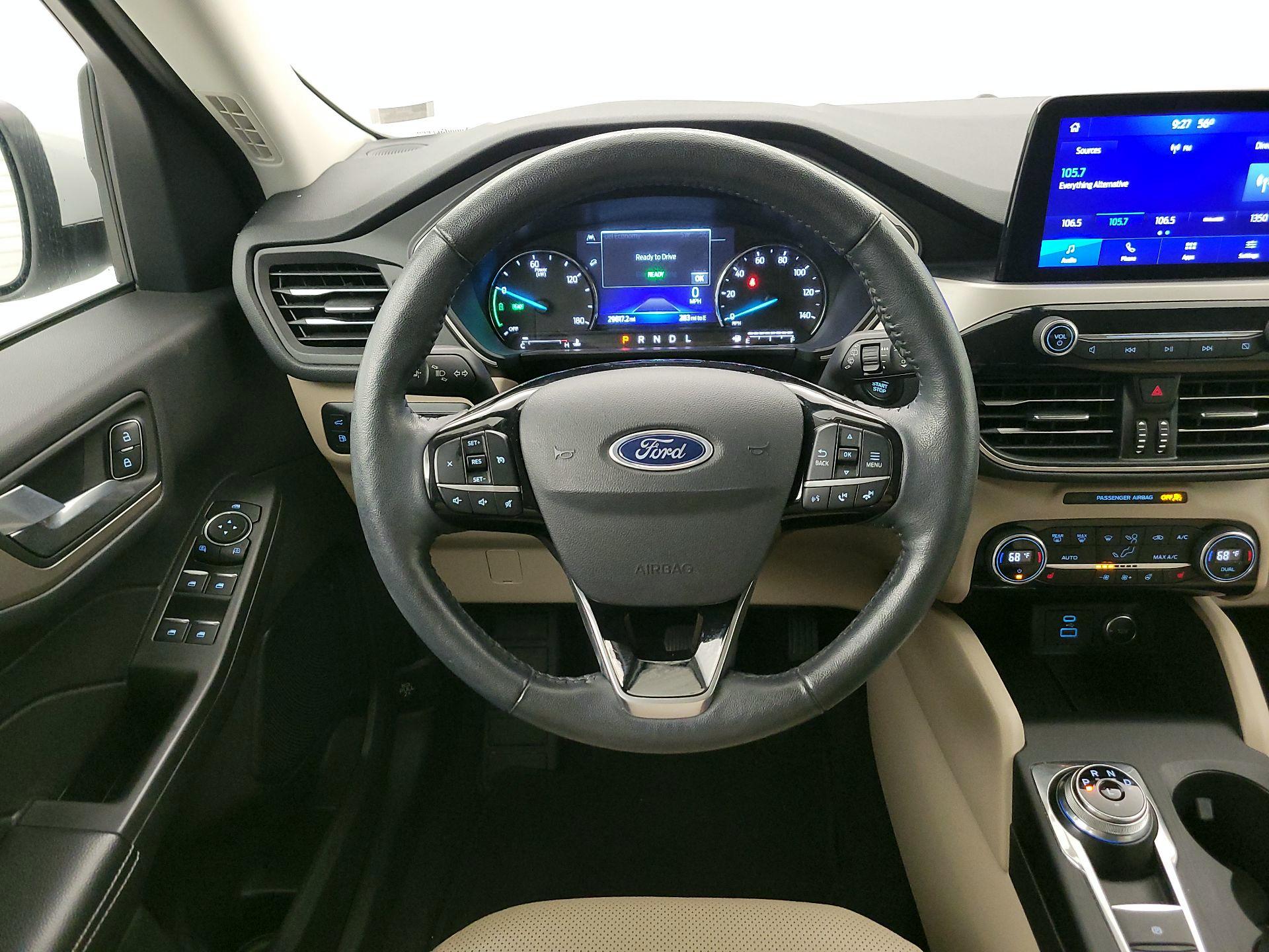 Thumbnail: 2021 Ford Escape - 10