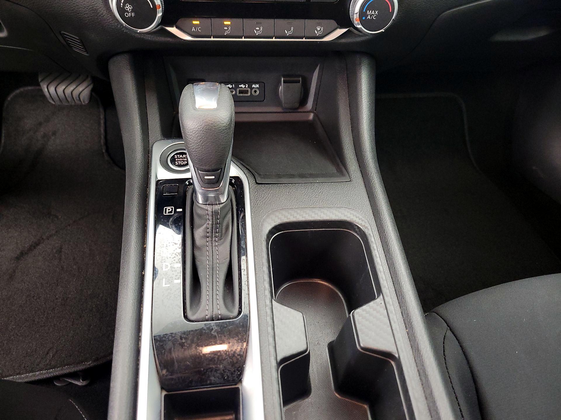 Thumbnail: 2024 Nissan Sentra - 17