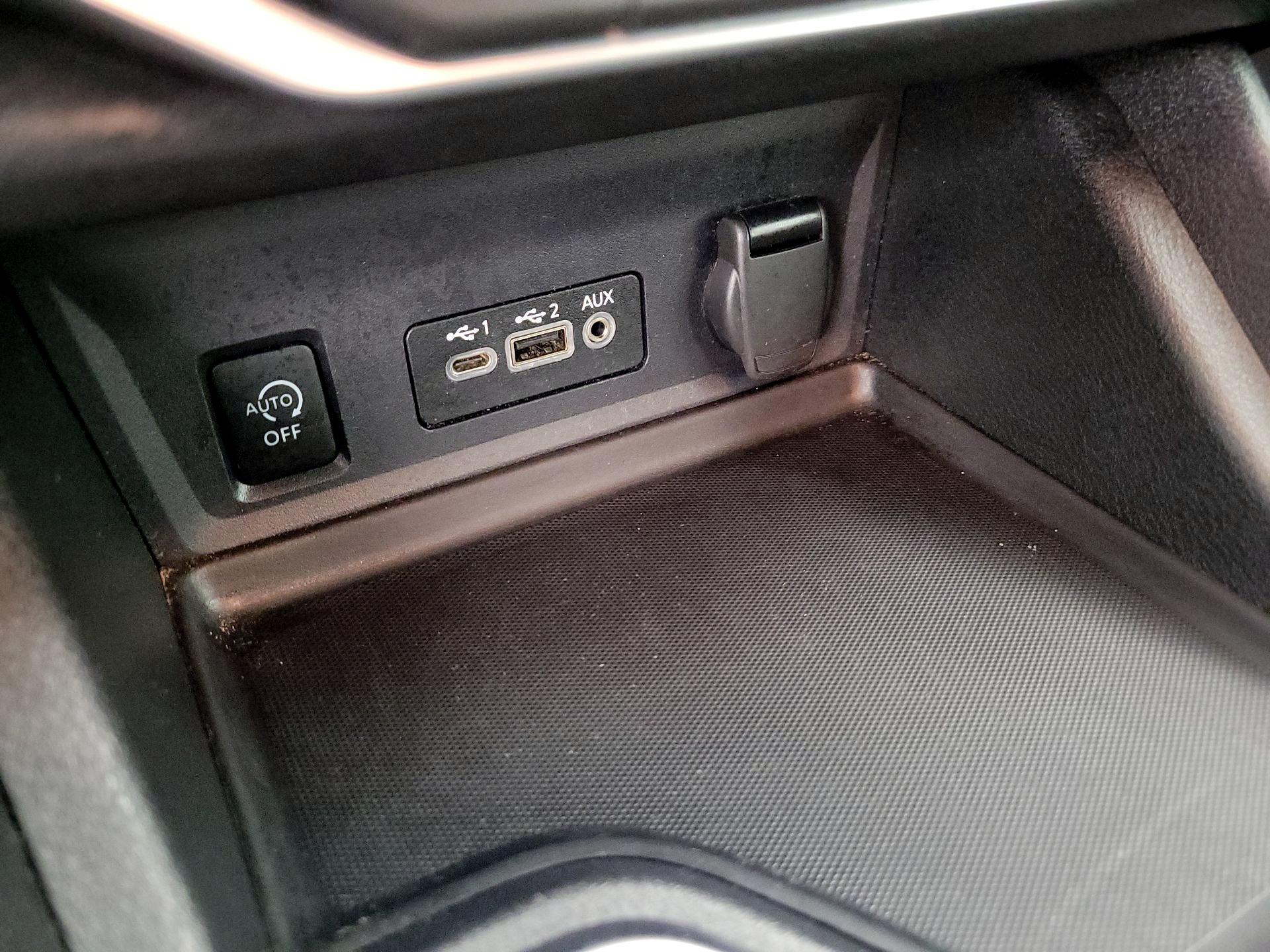 Thumbnail: 2024 Nissan Sentra - 18