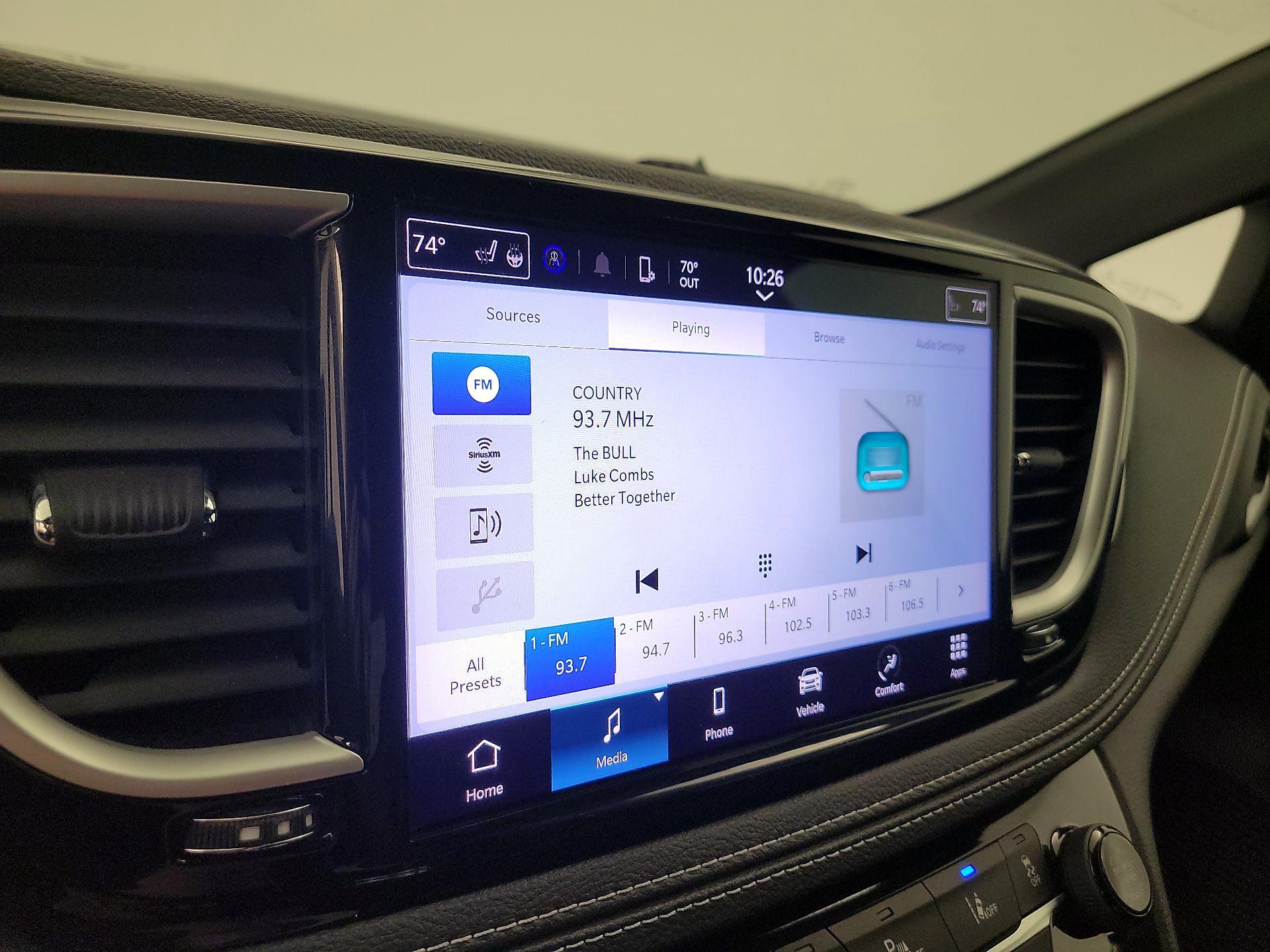 Thumbnail: 2023 Chrysler Pacifica - 15