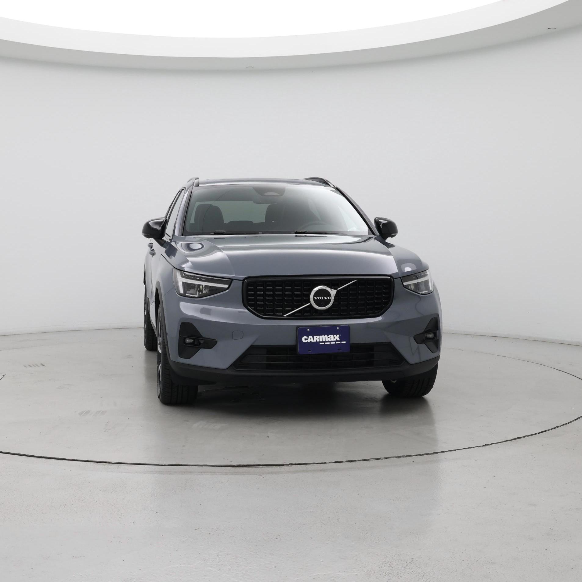 Thumbnail: 2023 Volvo XC40 - 5