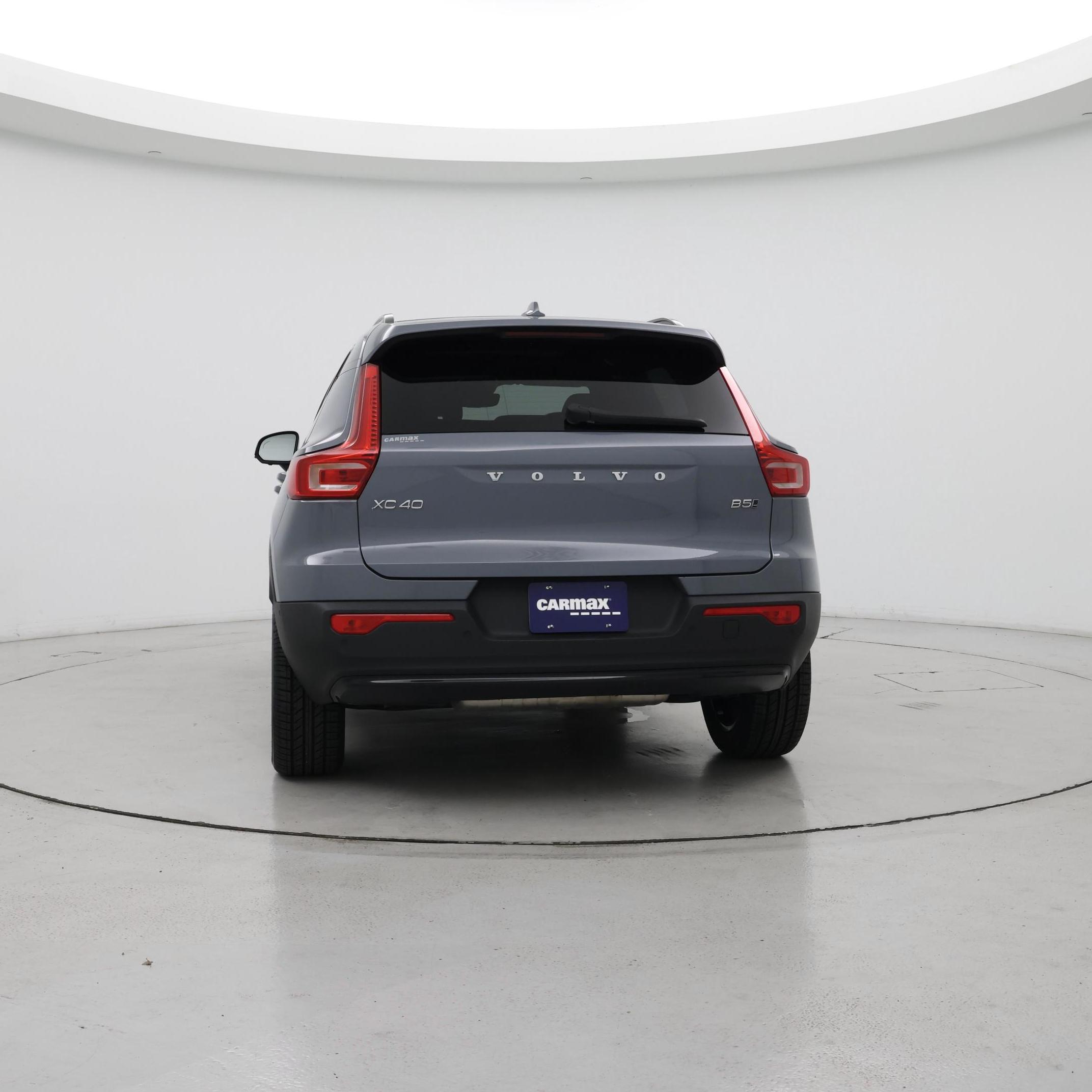 Thumbnail: 2023 Volvo XC40 - 6